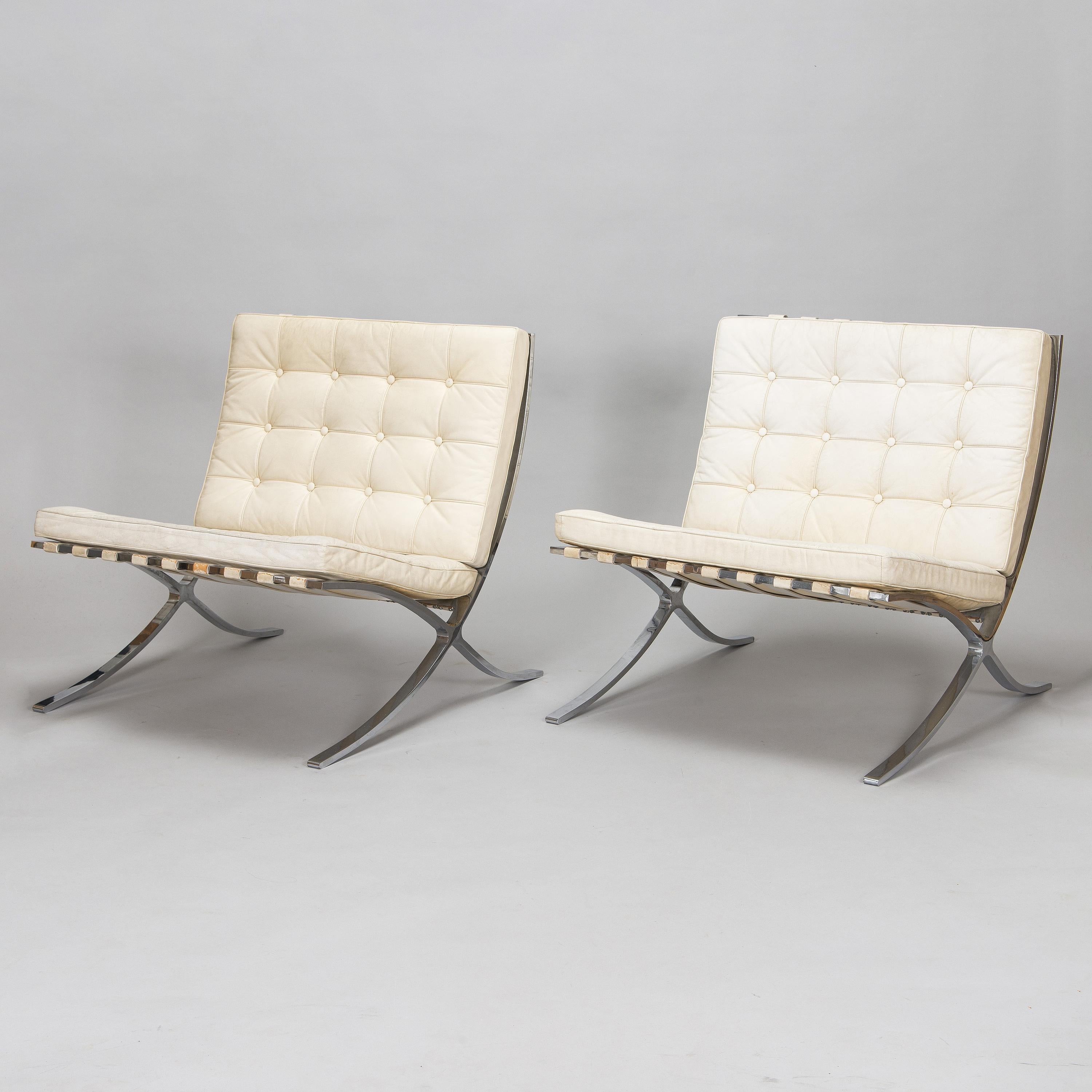 Ludwig Mies van der Rohe 'Barcelona' Stuhl für Knoll hergestellt in USA 1965 im Angebot 3