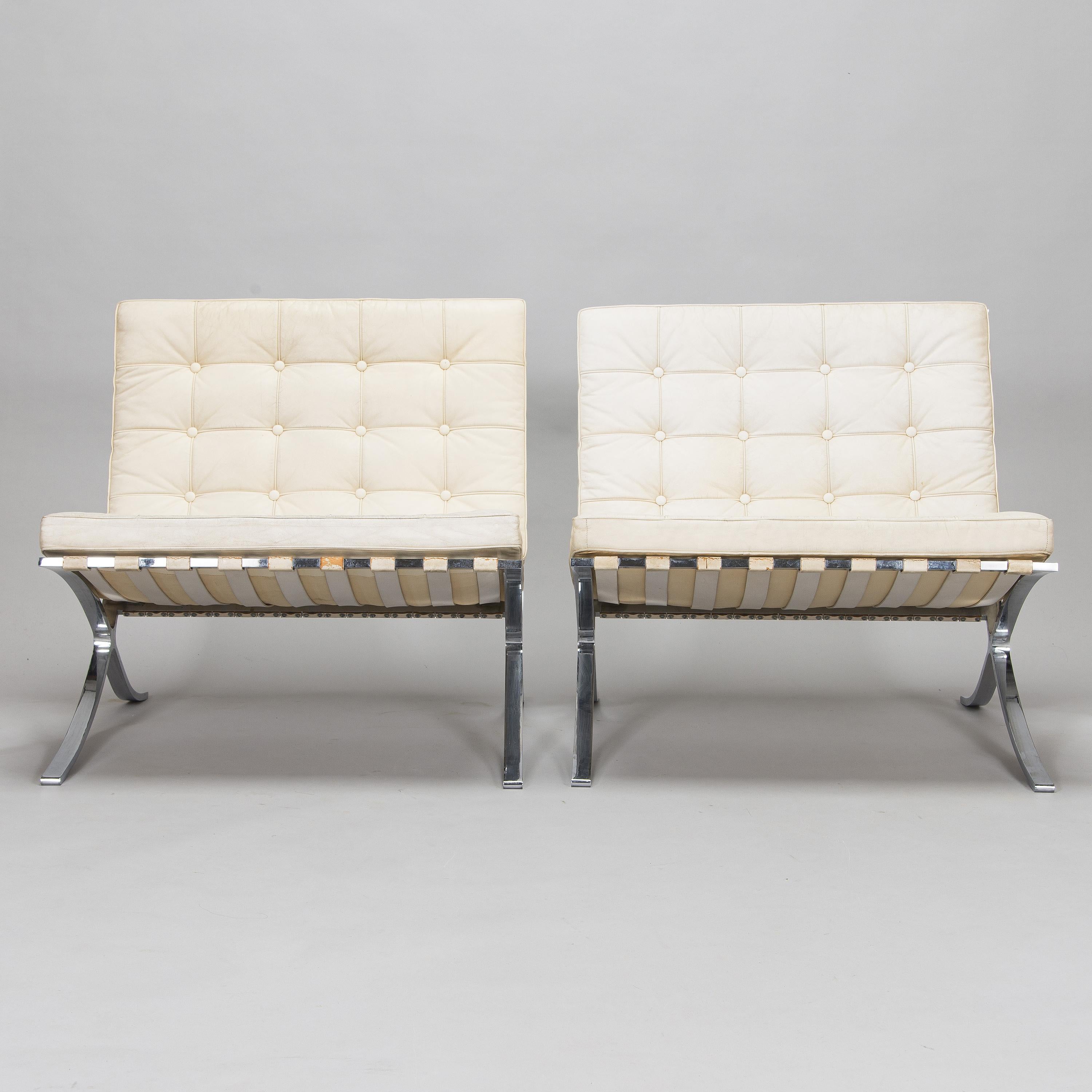 Ludwig Mies van der Rohe 'Barcelona' Stuhl für Knoll hergestellt in USA 1965 im Zustand „Relativ gut“ im Angebot in Paris, FR