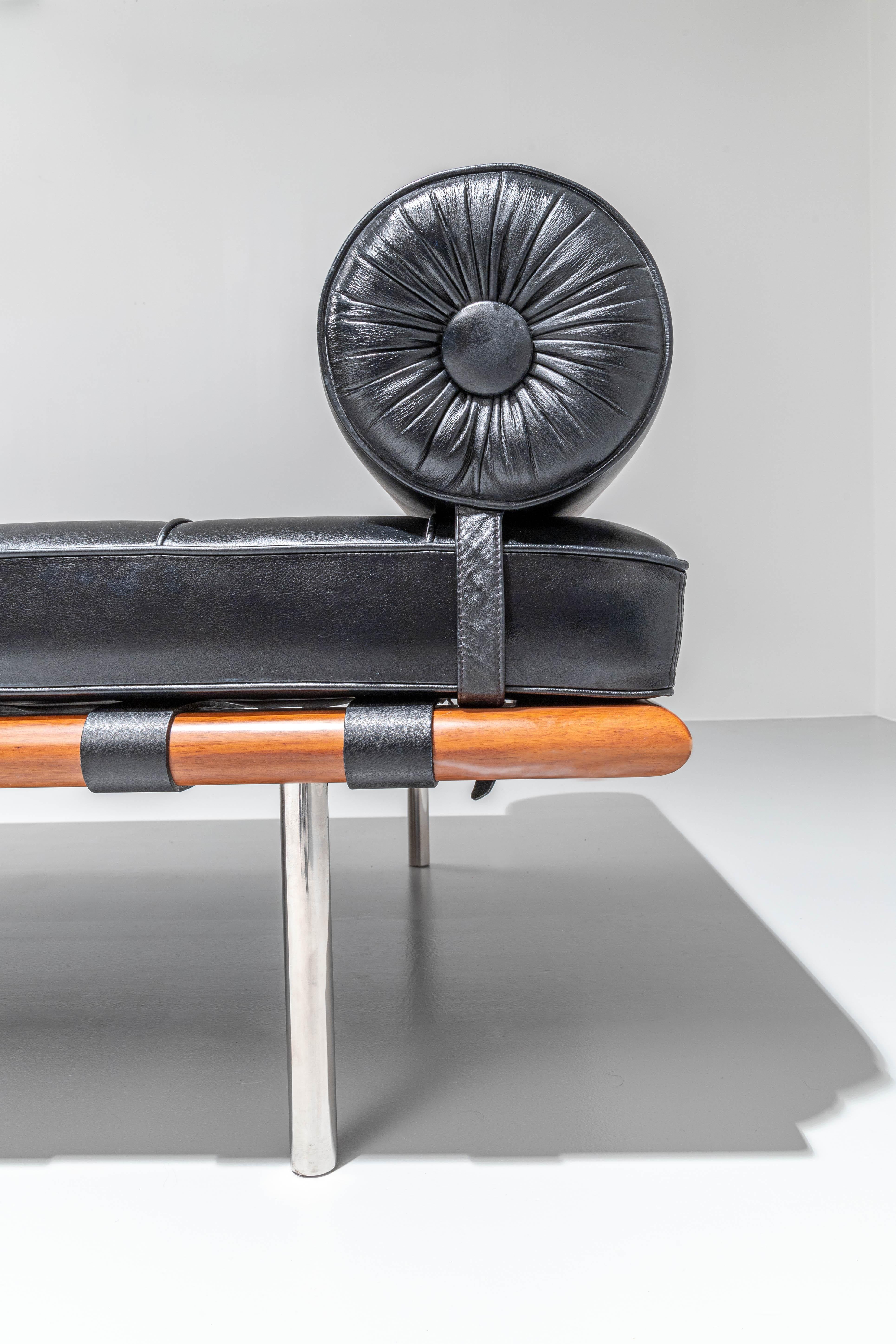 20th Century Ludwig Mies van der Rohe Barcelona Daybed for Knoll International