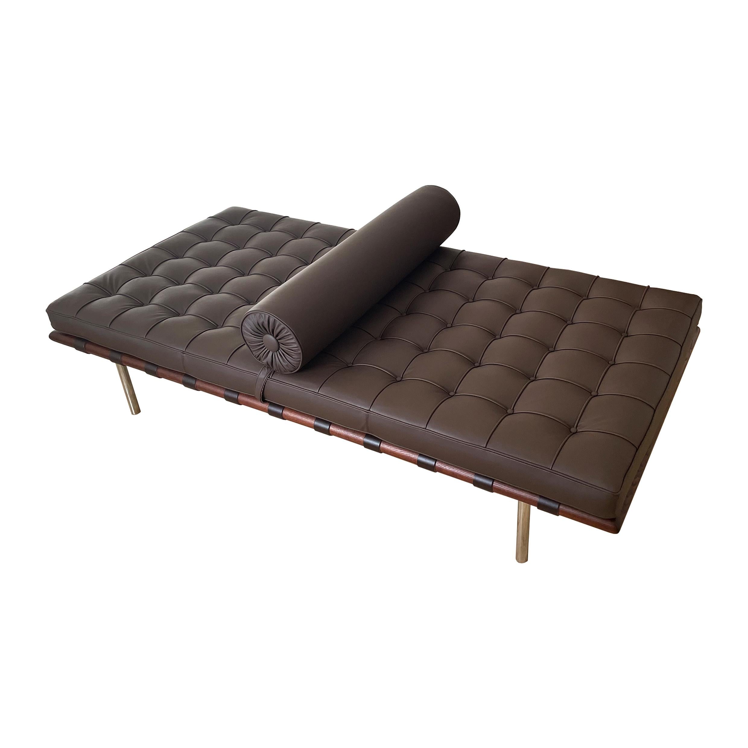 Fine XX secolo Ludwig Mies van der Rohe Bauhaus Brown Leather Barcelona Daybed per Knoll, anni '70 in vendita