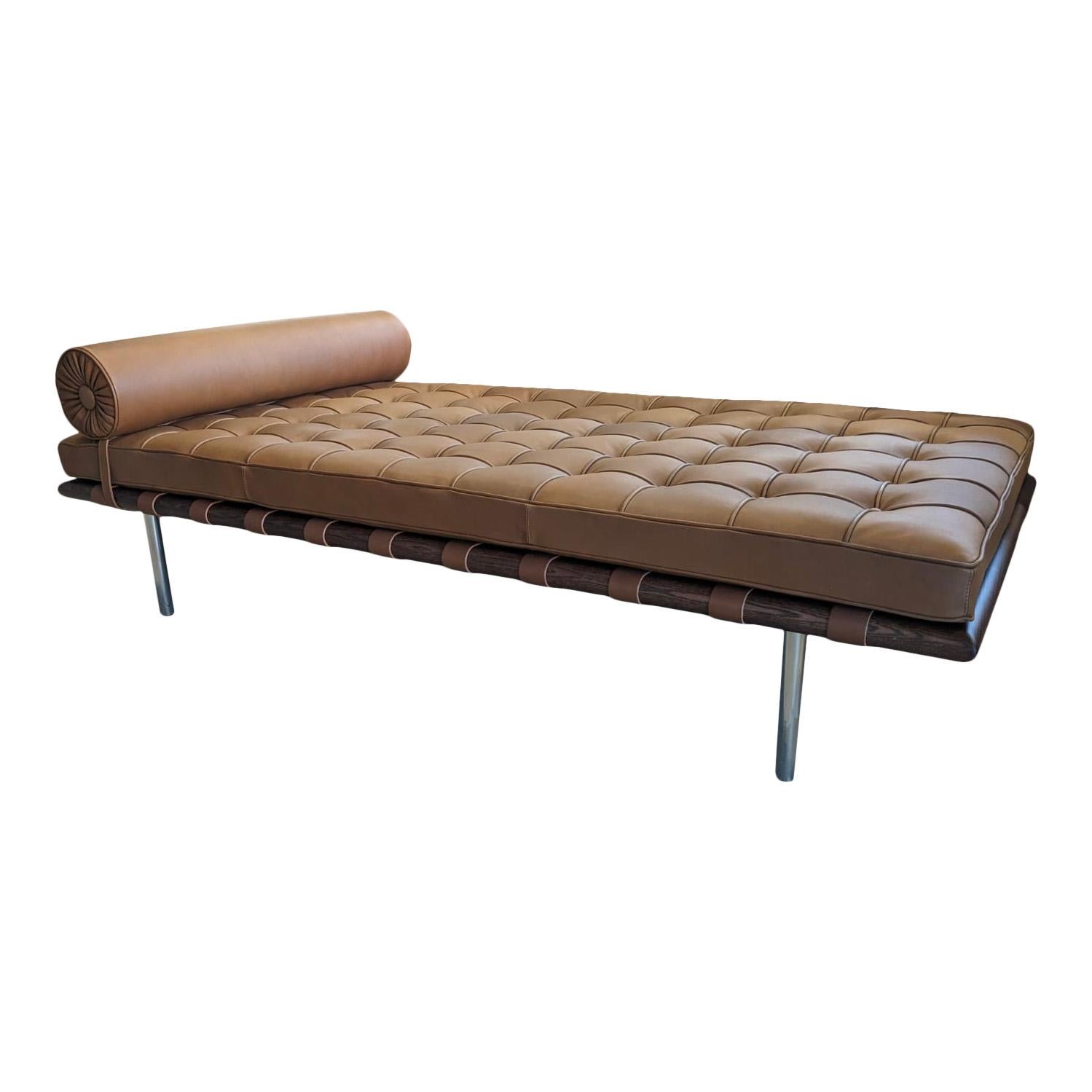 Italian Ludwig Mies Van Der Rohe Bauhaus Coffee Leather Barcelona Daybed for Knoll, 1970 For Sale