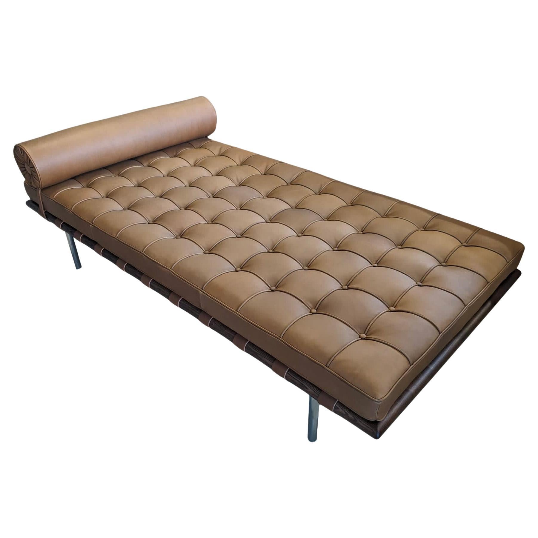 Ludwig Mies Van Der Rohe Bauhaus Coffee Leather Barcelona Daybed for Knoll, 1970 For Sale