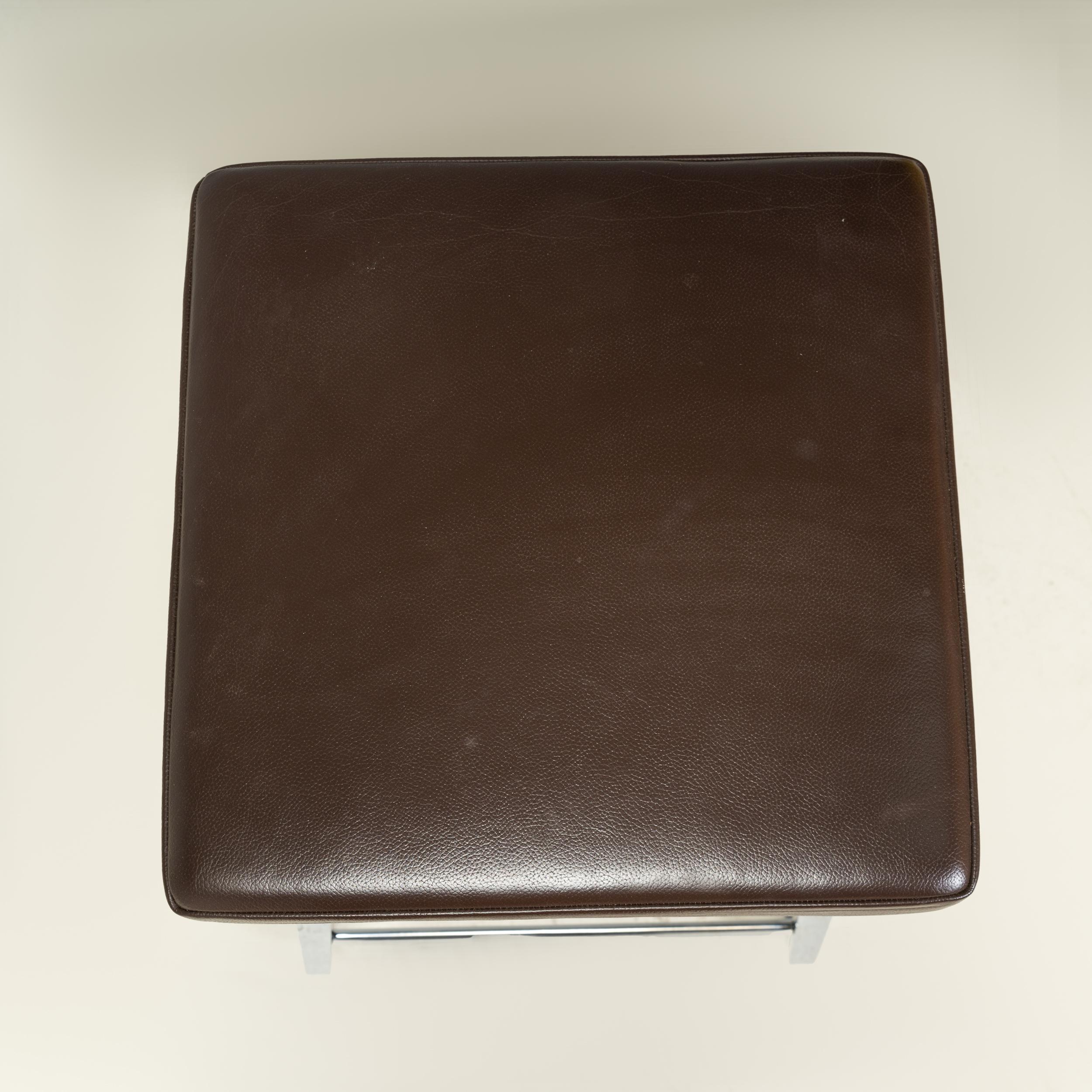 Ludwig Mies van der Rohe by Knoll Brown Leather Four Seasons Stools, Set of 3 7