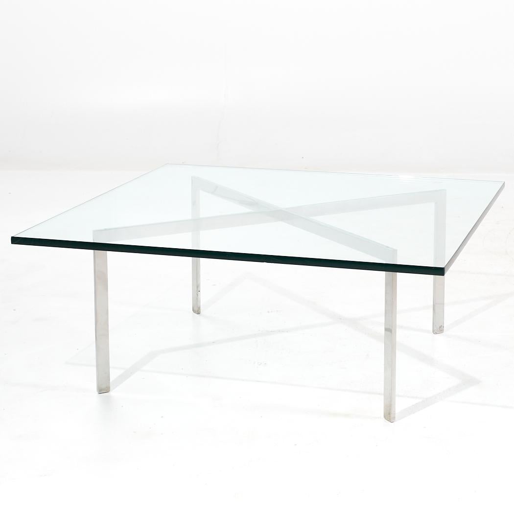 Late 20th Century Ludwig Mies van der Rohe for Knoll Barcelona Mid Century Chrome and Glass Coffee For Sale