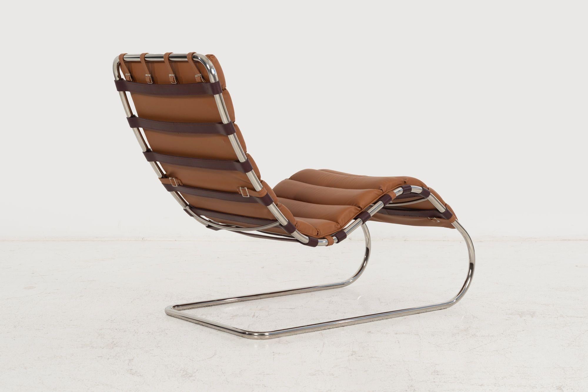 Ludwig Mies van der Rohe for Knoll International MR Chaise Lounge 1927 design For Sale 4