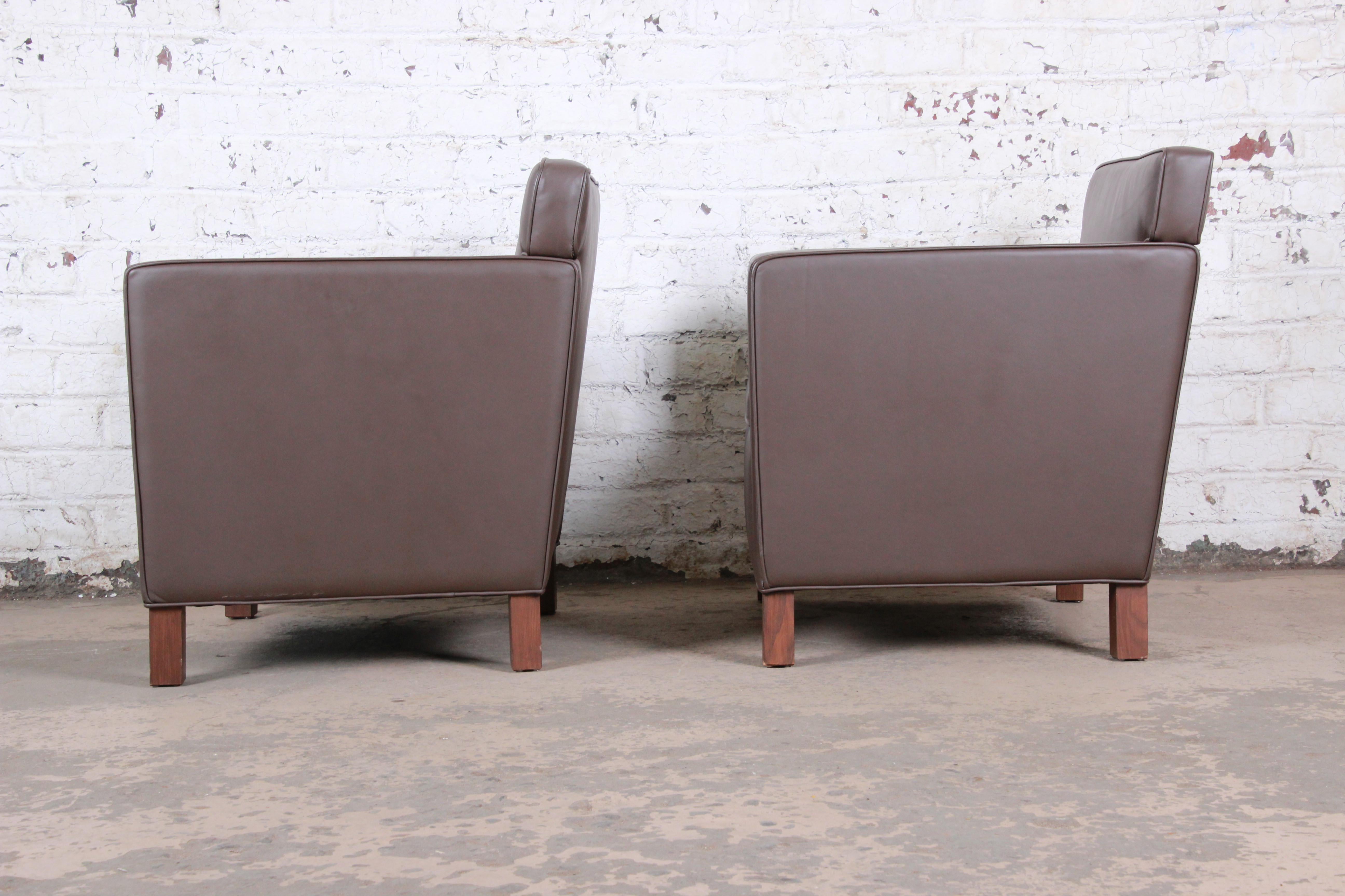 Ludwig Mies Van Der Rohe for Knoll Studio Krefeld Leather Club Chairs, Pair In Good Condition In South Bend, IN