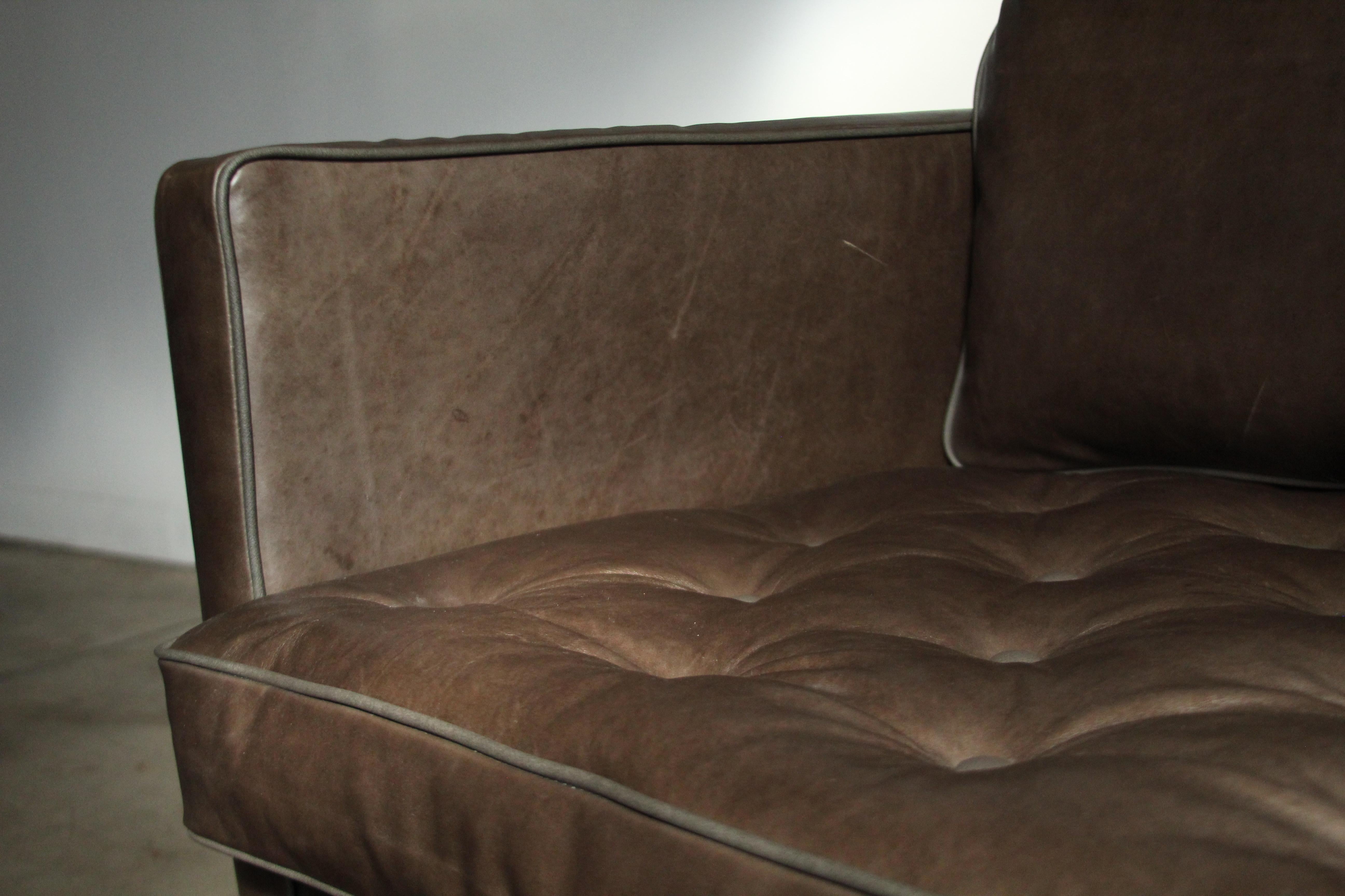 Ludwig Mies van der Rohe Leather and Mahogany Club Chair, 1940s 3