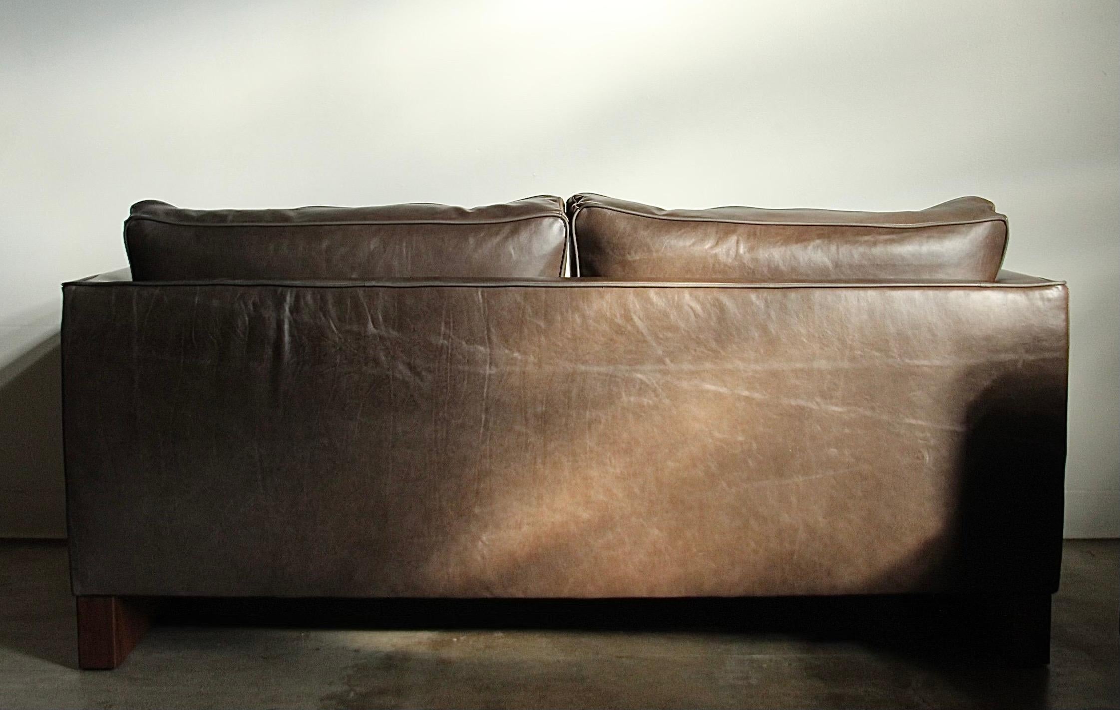 Late 20th Century Ludwig Mies van der Rohe Leather Loveseat Sofa, 1970s