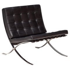Knoll Black Leather Barcelona Armchair Ludwig Mies Van der Rohe & Lilly Reich