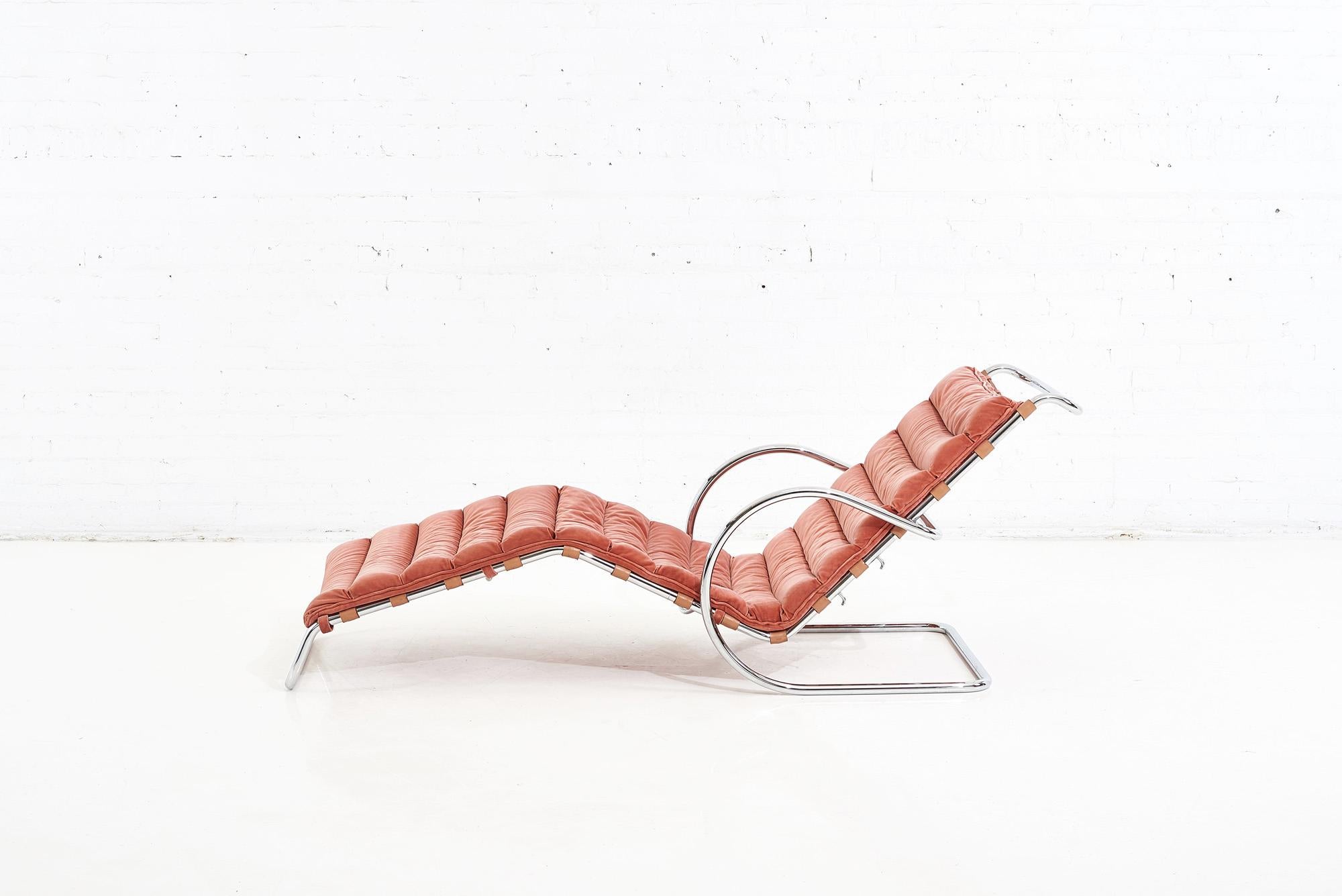Ludwig Mies van der Rohe Mr Adjustable Chaise, Knoll, 1980 For Sale 5