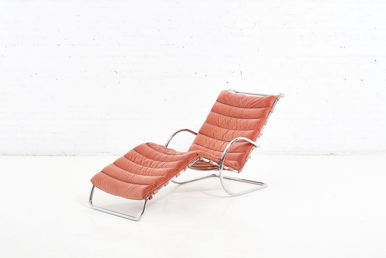 Ludwig Mies van der Rohe MR Adjustable Chaise, Knoll, 1980 For Sale 2
