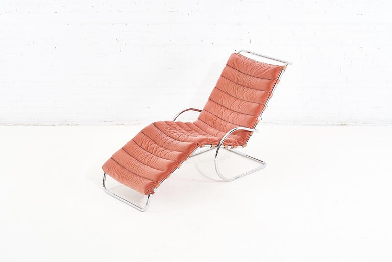 Ludwig Mies van der Rohe MR Adjustable Chaise, Knoll, 1980 For Sale 3