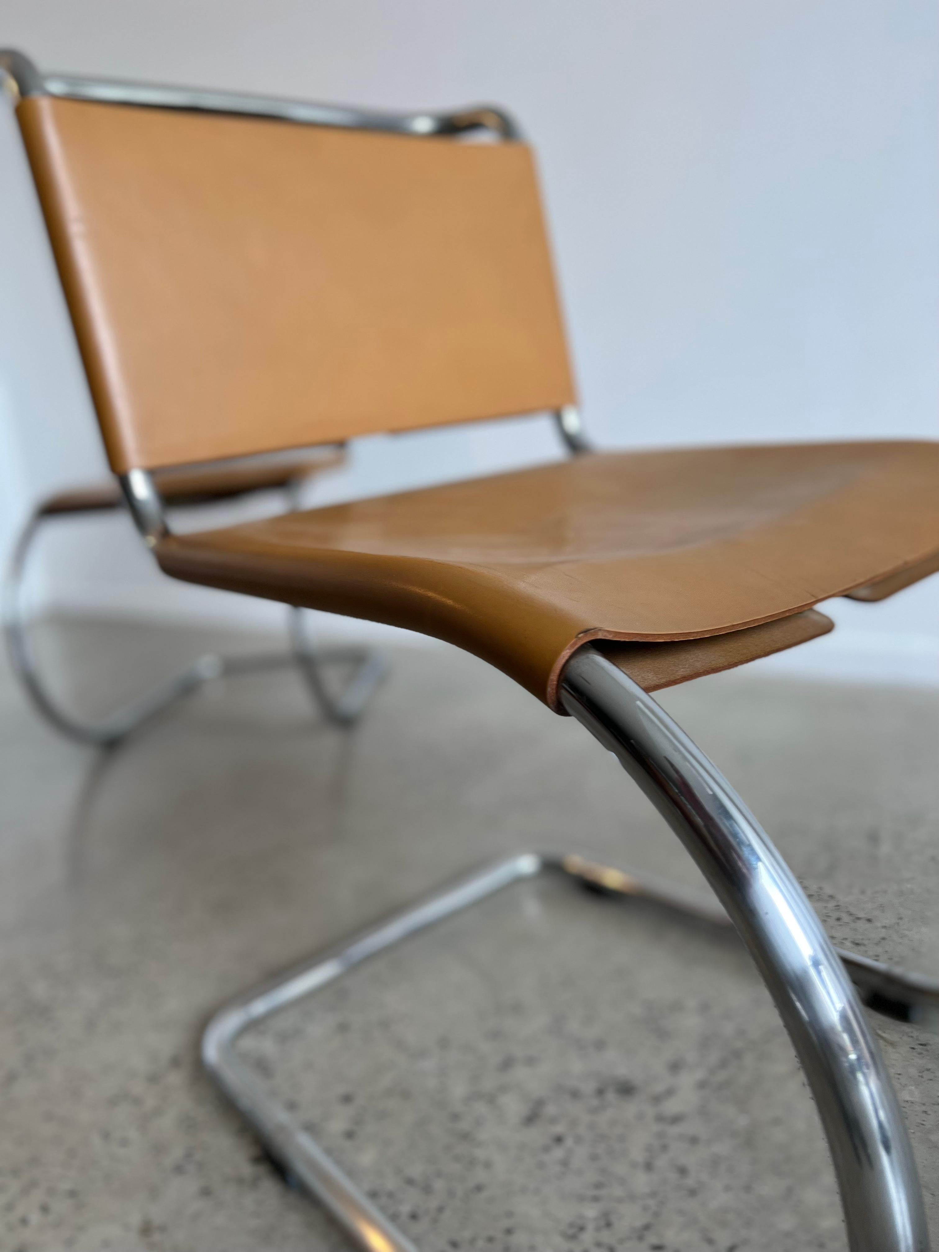 Milieu du XXe siècle Chaises de salle à manger MR10 Ludwig Mies Van Der Rohe pour Knoll International en vente