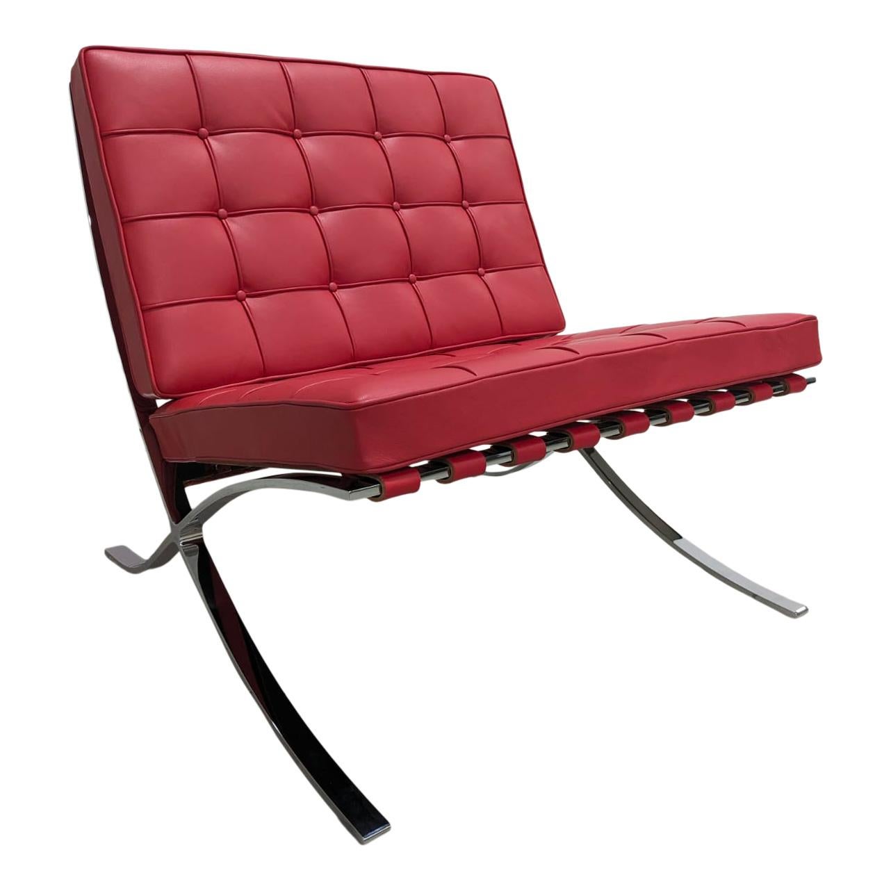 Late 20th Century Ludwig Mies Van Der Rohe Red Barcelona Lounge Chair for Knoll, 1972, Set of 2 For Sale