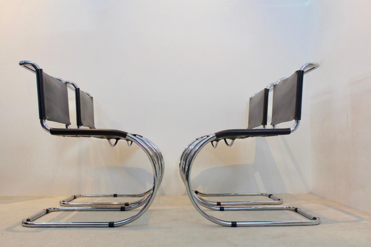 German Ludwig Mies van der Rohe set of MR10 Cantilever Chairs in Chocolate Brown, 1960s