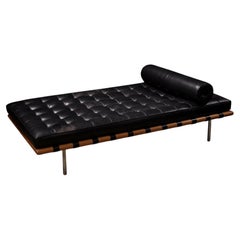 Ludwig Mies Van Der Rohe, Vintage Barcelona Daybed Knoll 1975 Black Leather