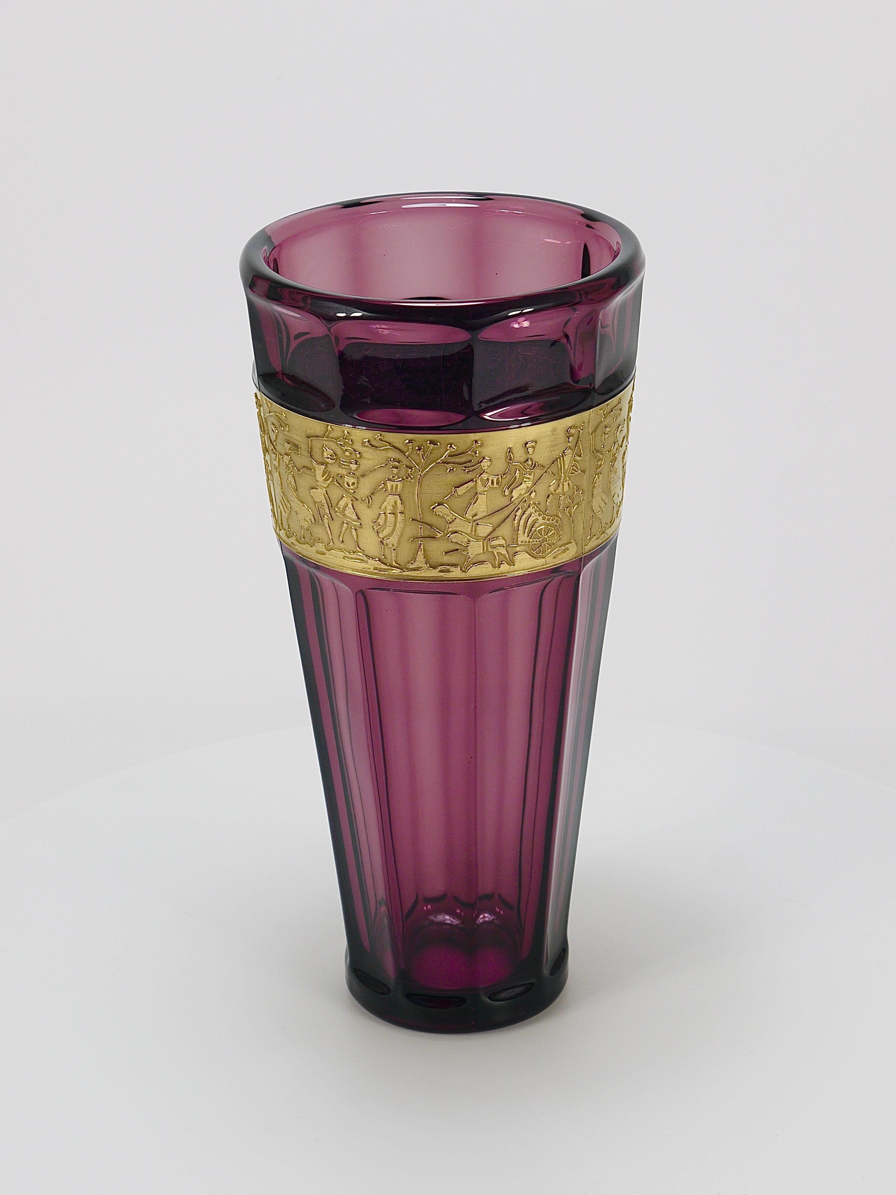 Ludwig Moser Art Deco Amethyst Crystal Glass Vase, Fipop Series, Karlsbad, 1920s For Sale 1