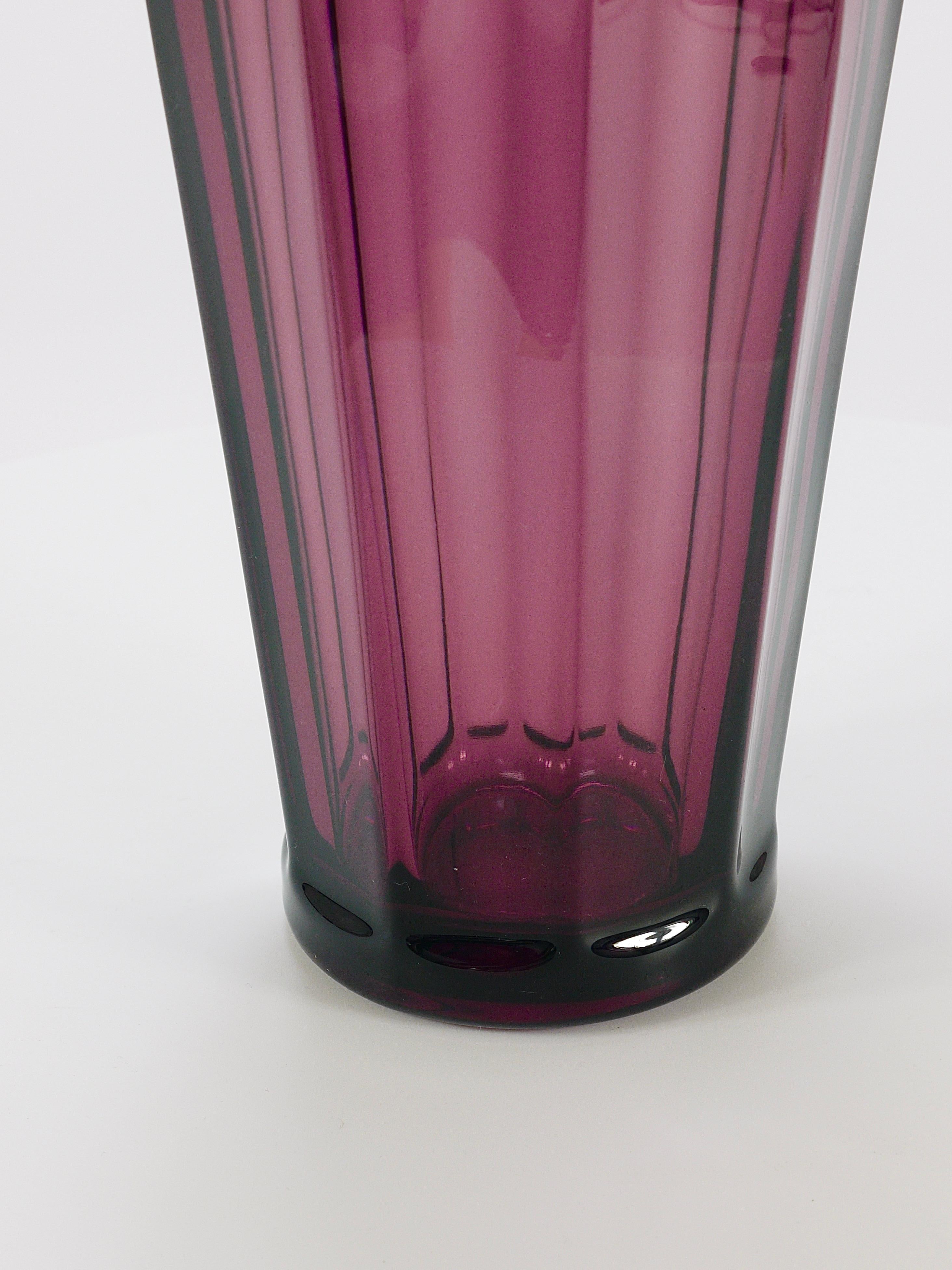 Ludwig Moser Art Deco Amethyst Crystal Glass Vase, Fipop Series, Karlsbad, 1920s For Sale 4
