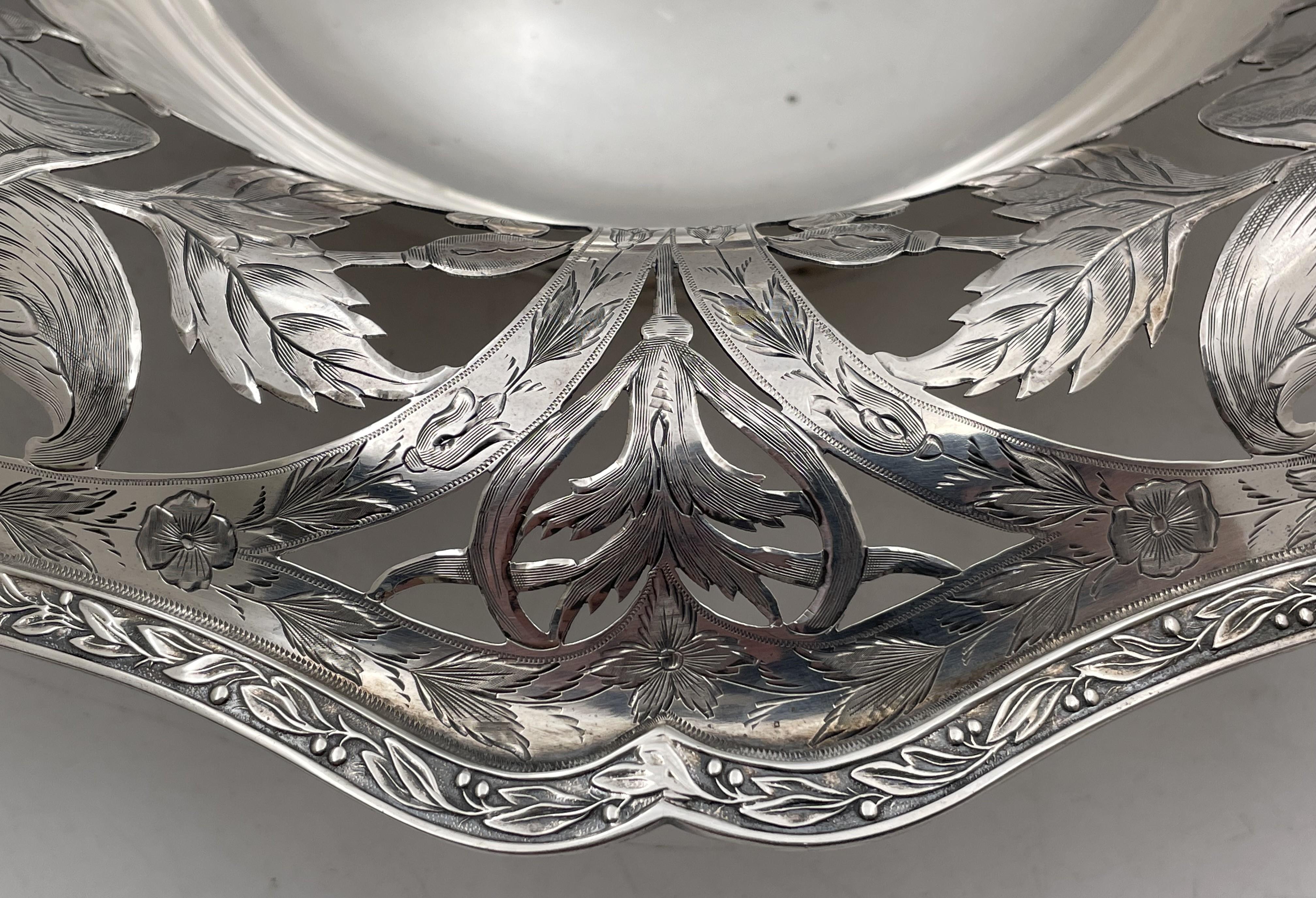 Late 19th Century Ludwig, Redlich & Co. Sterling Silver 1890s Centerpiece Bowl Art Nouveau Style For Sale