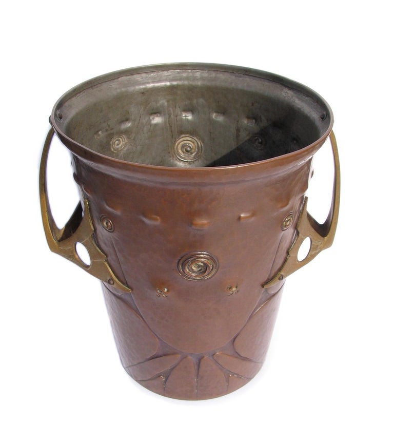 Ludwig Vierthaler Art Nouveau Copper and Bronze Ice Bucket, circa 1906