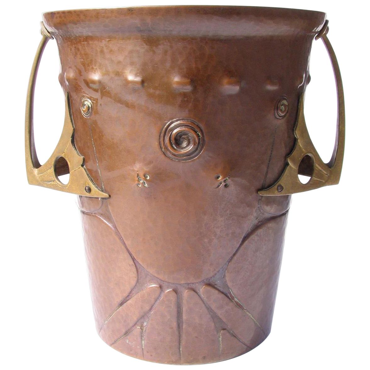 Ludwig Vierthaler Art Nouveau Copper and Bronze Ice Bucket, circa 1906