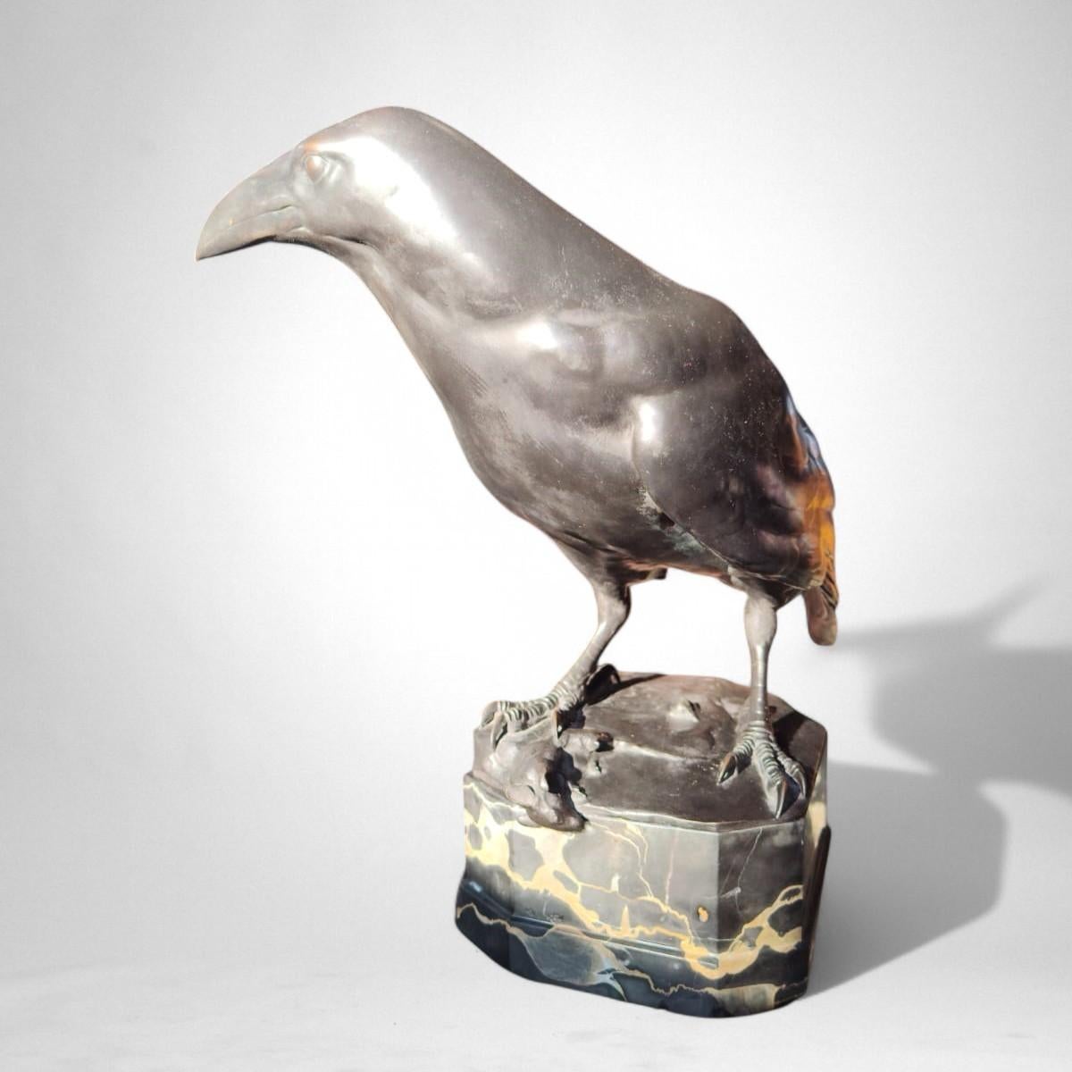 Raven mit Beute – Bronze von Ludwig Vordermayer (1868-1933), Fonte Noack Friedena im Angebot 3