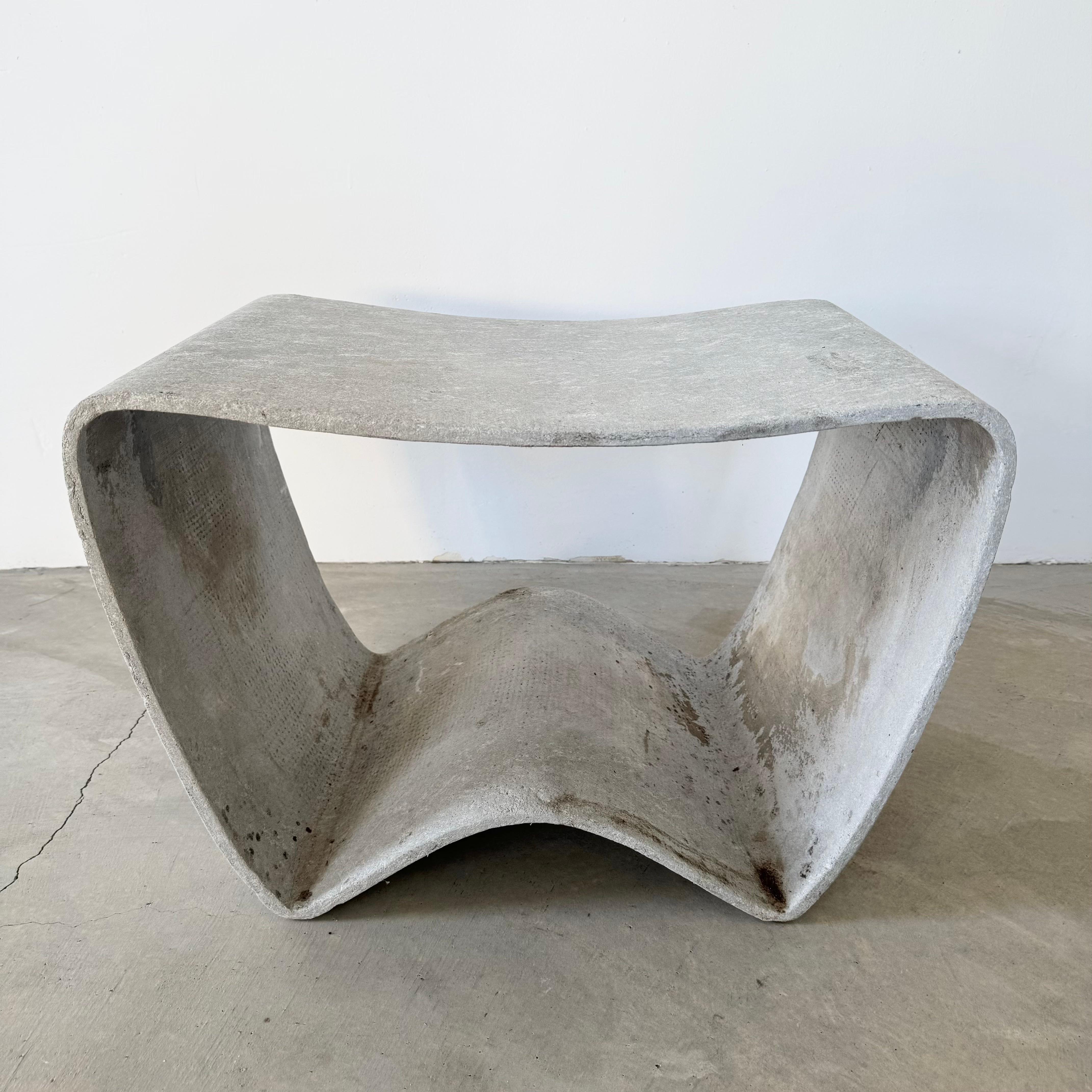 Ludwig Walser para Eternit Taburete de hormigón, años 50 Suiza en venta 2