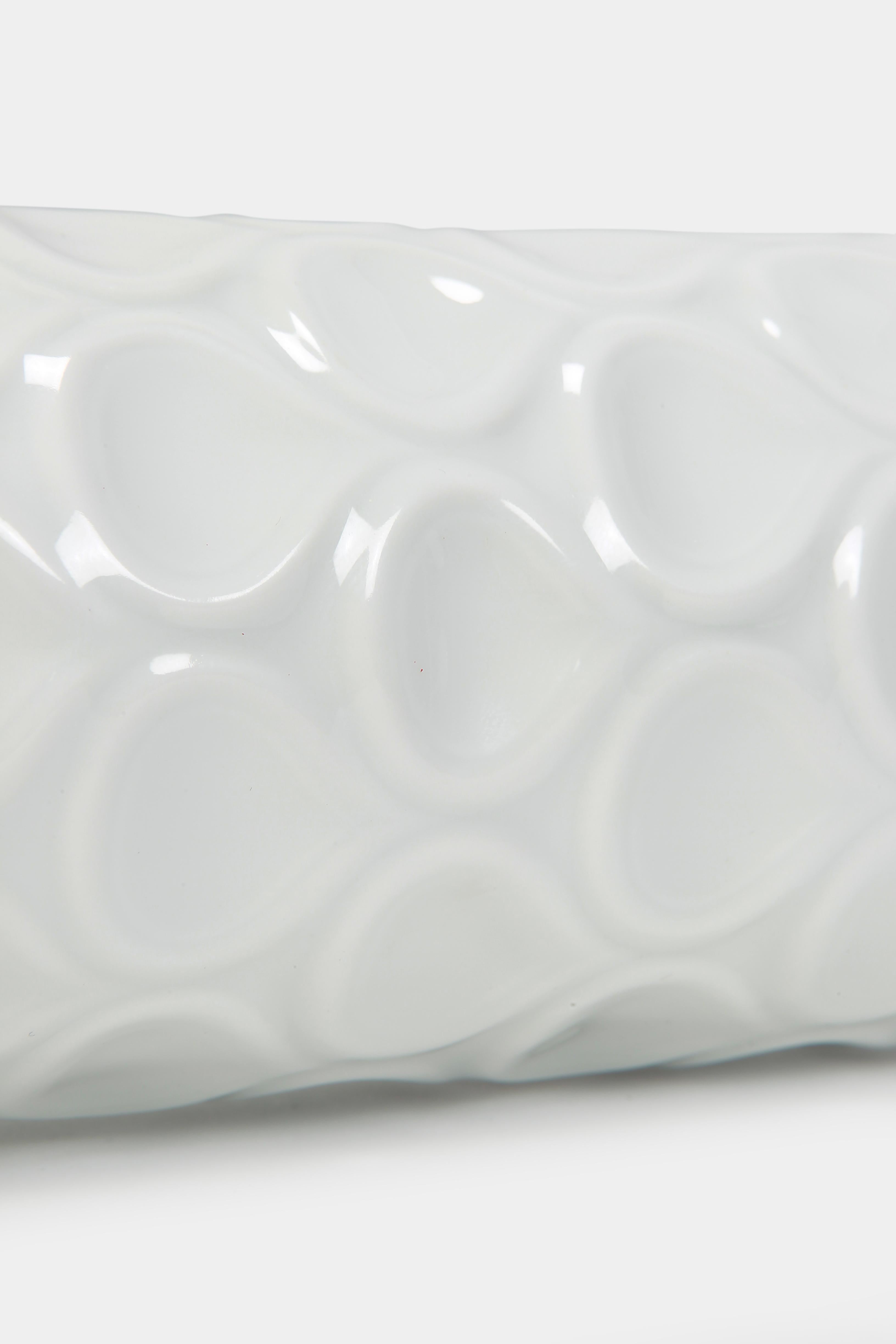 Ludwig Zepner Weifs Meissen Vase, 1970s In Fair Condition For Sale In Basel, CH