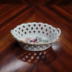 Ludwigsburg Miniature Basket with Bird, circa 1765