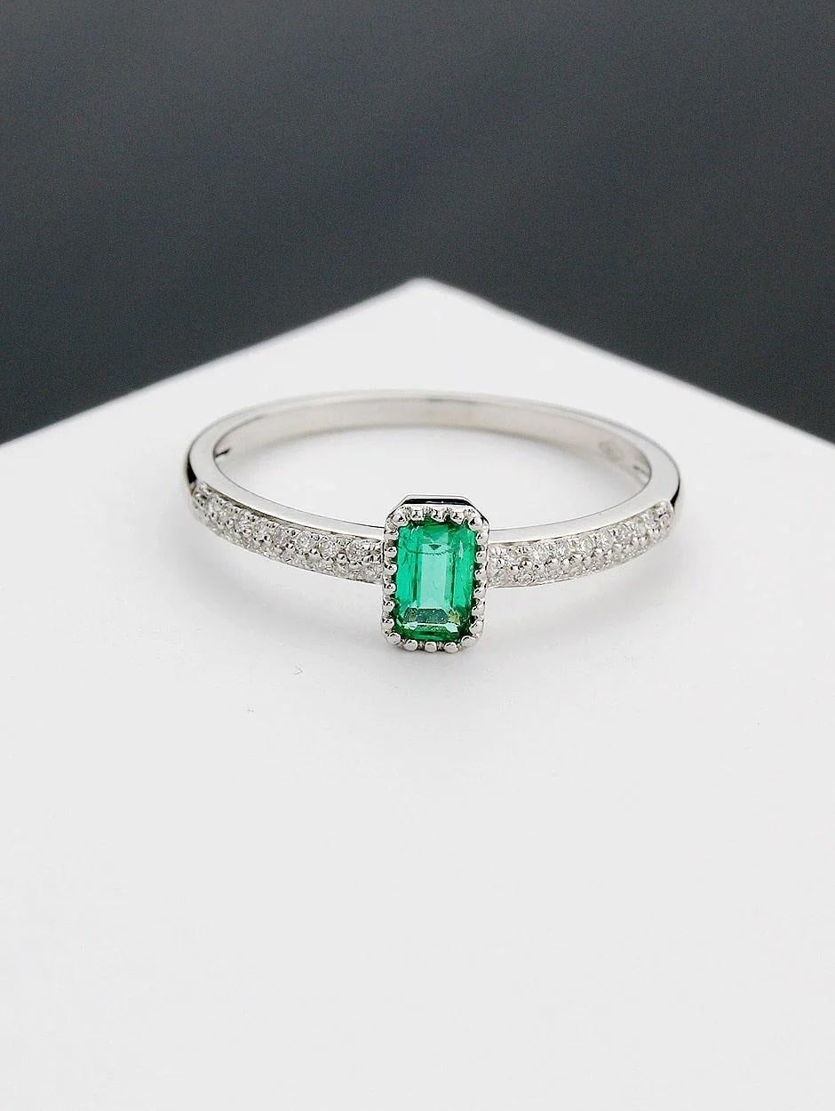 For Sale:  Lufan Emerald-1 Diamond Ring 2