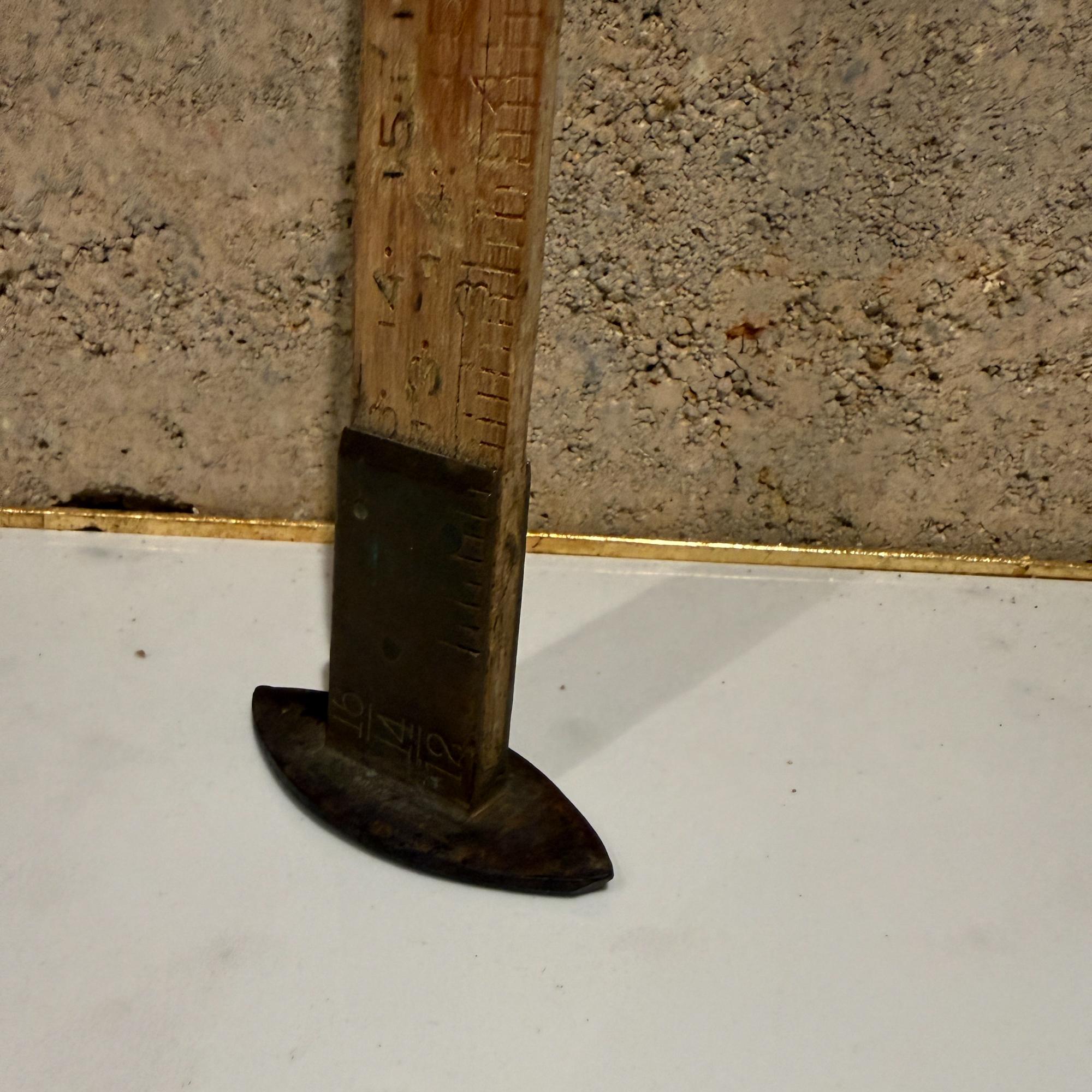 Mid-Century moderno Lufkin Rule Co Vintage Logging Scale Rule Stick Log Scaling Measuring in vendita