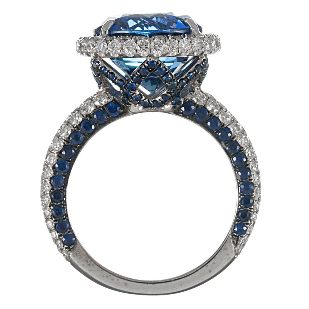 Ring mit 8,58 Karat Saphir und Diamant von Lugano Damen im Angebot