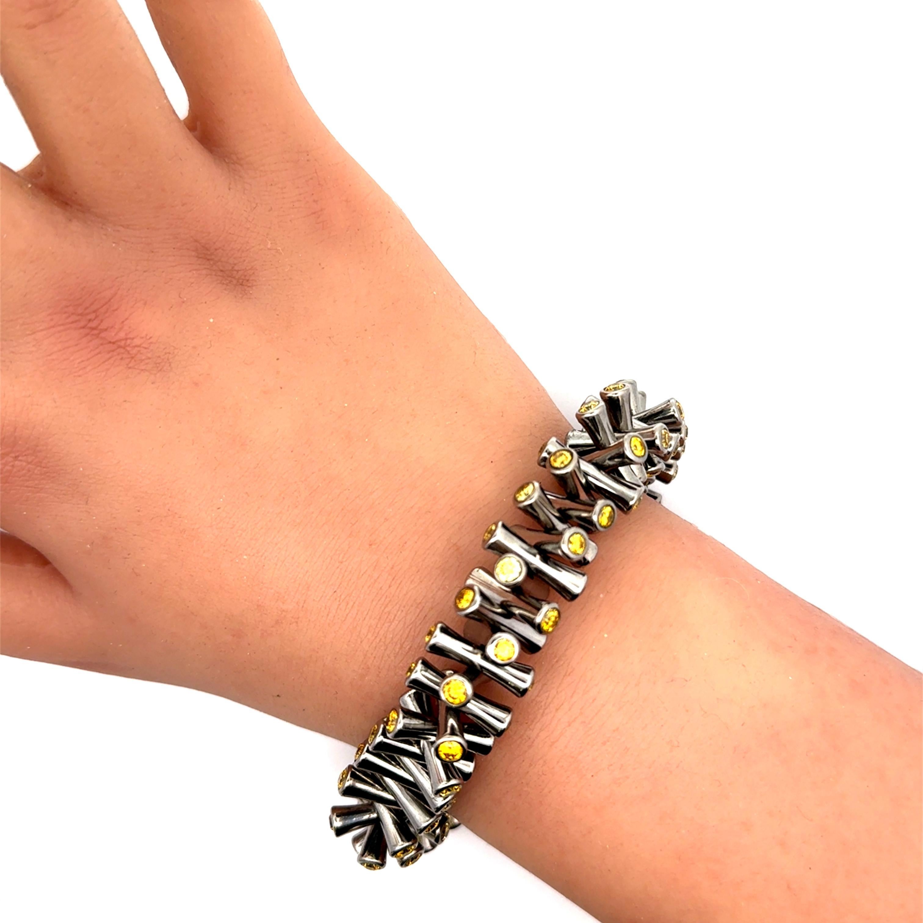 Bracelet extensible Lugano Fancy Yellow Diamond en titane, certifié GIA Pour femmes en vente