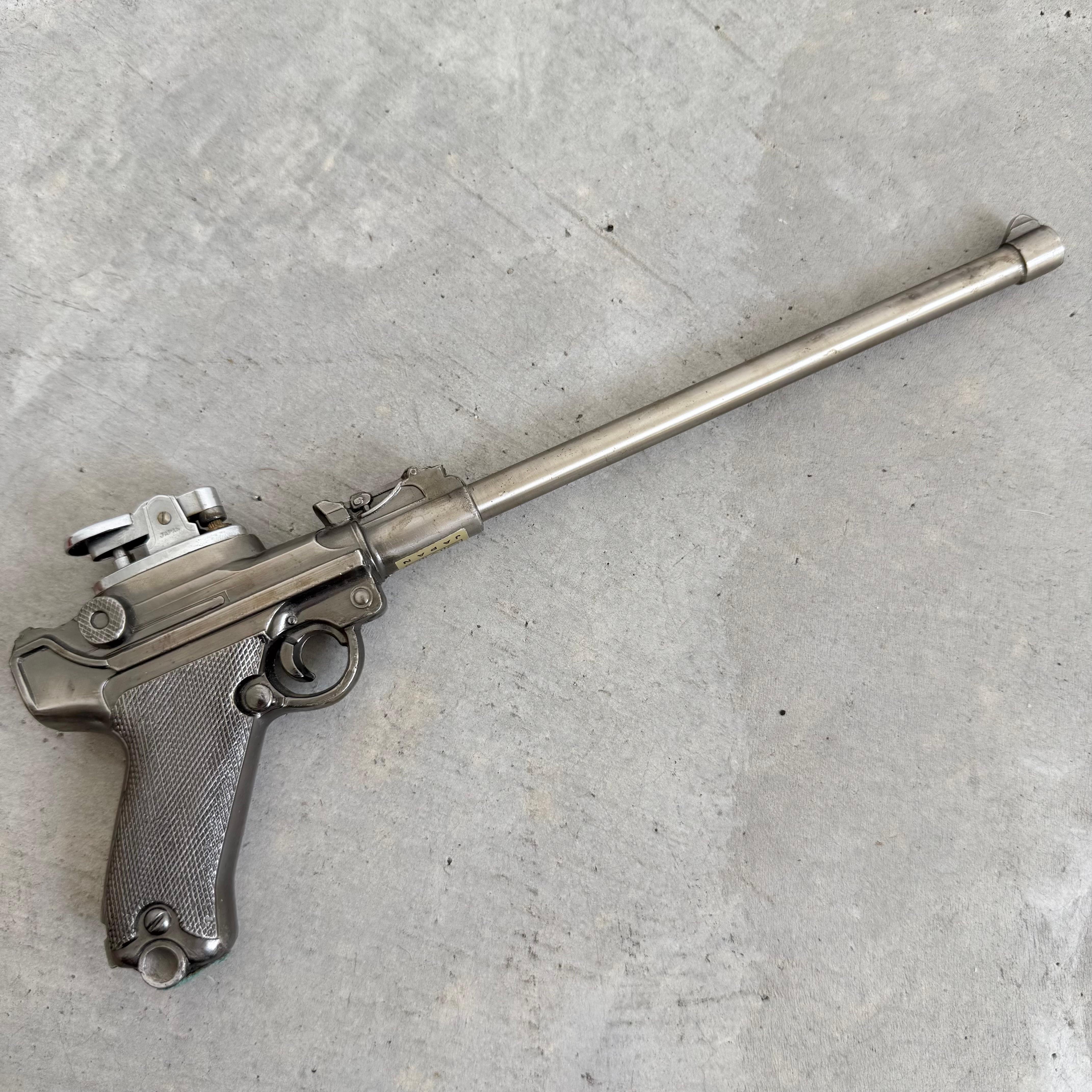 Encendedor de mesa Luger Pistola, Japón, años 70 en Bueno estado para la venta en Los Angeles, CA