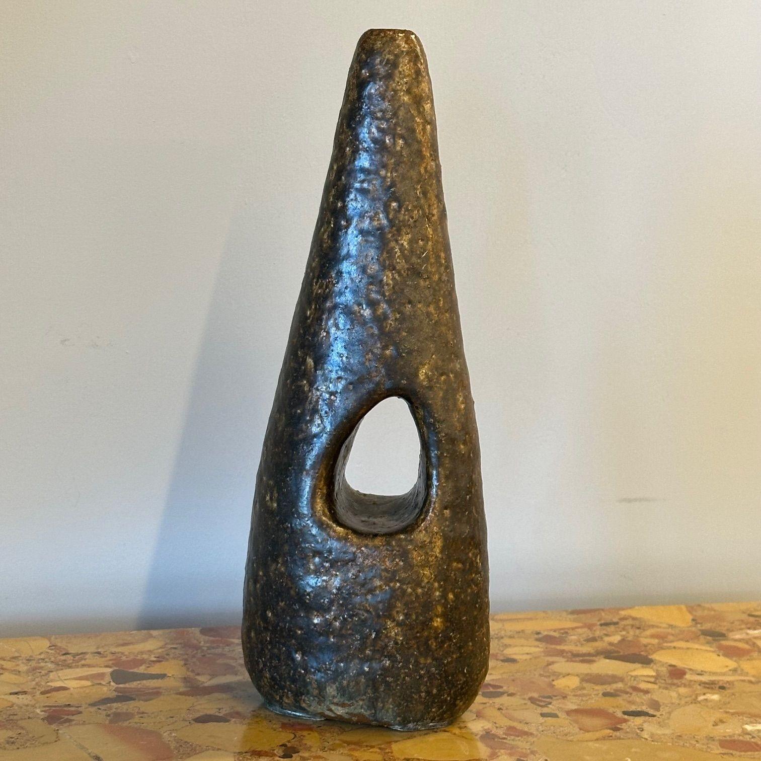 Luigi and Sophie De Lerma, Italian Mid-Century Modern, Organic Stoneware Vase In Good Condition For Sale In Stamford, CT