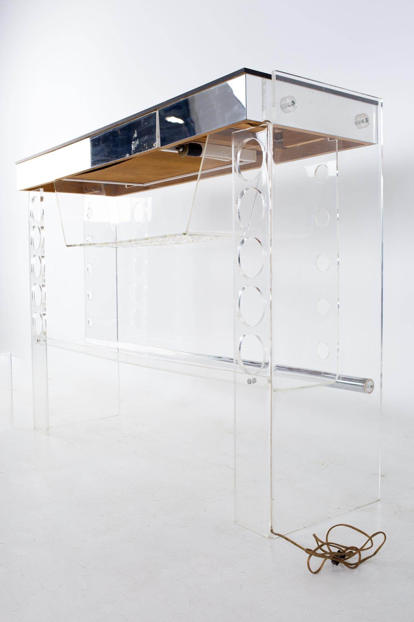 Upholstery Luigi Bardini Mid Century Illuminating Lucite Bar and Barstools For Sale