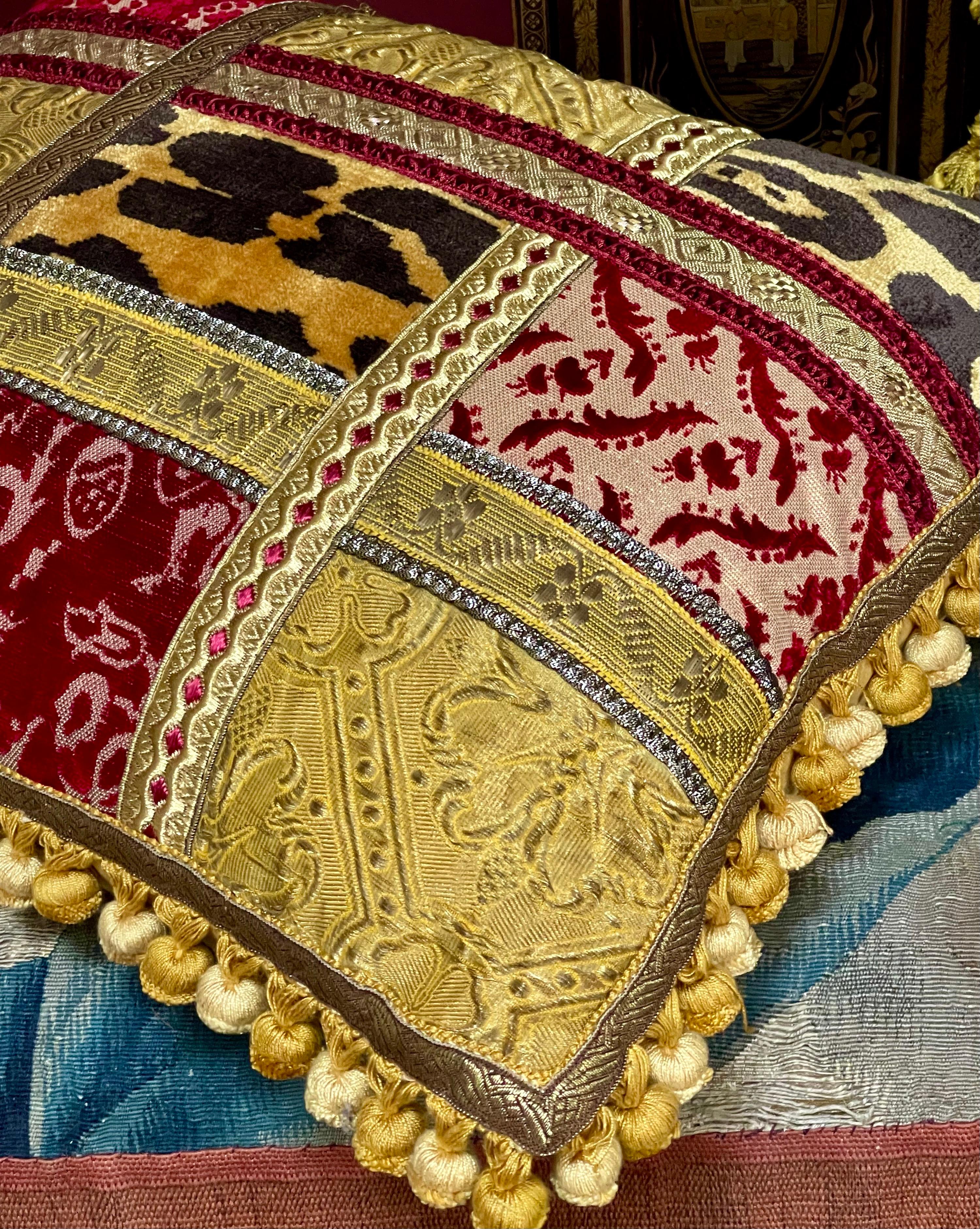 20th Century Luigi Bevilacqua Soprarizzo Silk Velvet Pillow For Sale