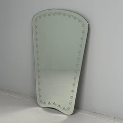 Luigi Brusotti, italiano de mediados de siglo, espejo de pared, cristal grabado, 1952