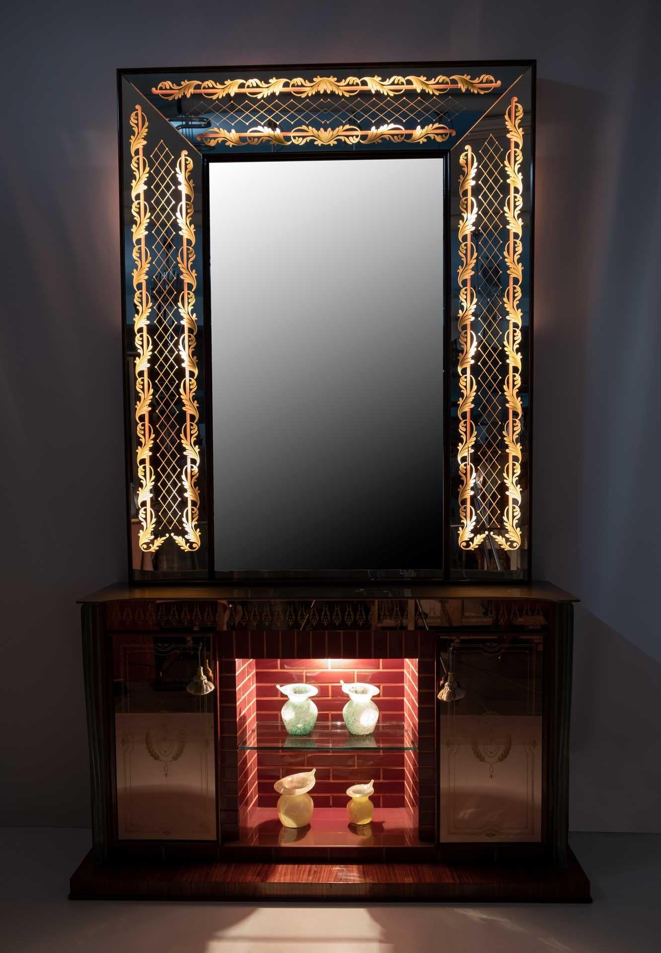 Luigi Brusotti Mid-Century Modern Italian Bar Cabinet with Decorated Mirror, 40s In Good Condition For Sale In Puglia, Puglia