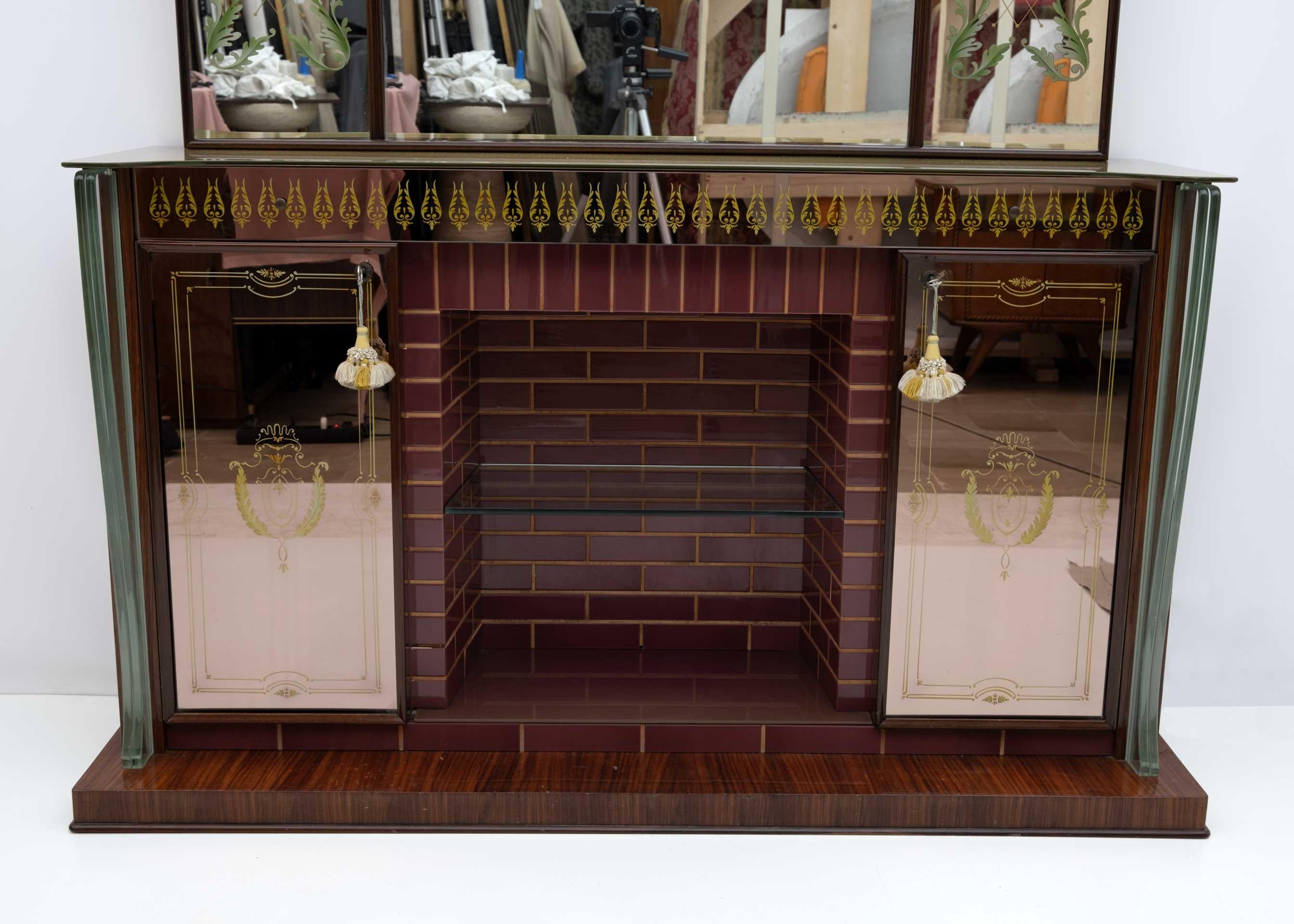 Luigi Brusotti Mid-Century Modern Italian Bar Cabinet with Decorated Mirror, 40s For Sale 2