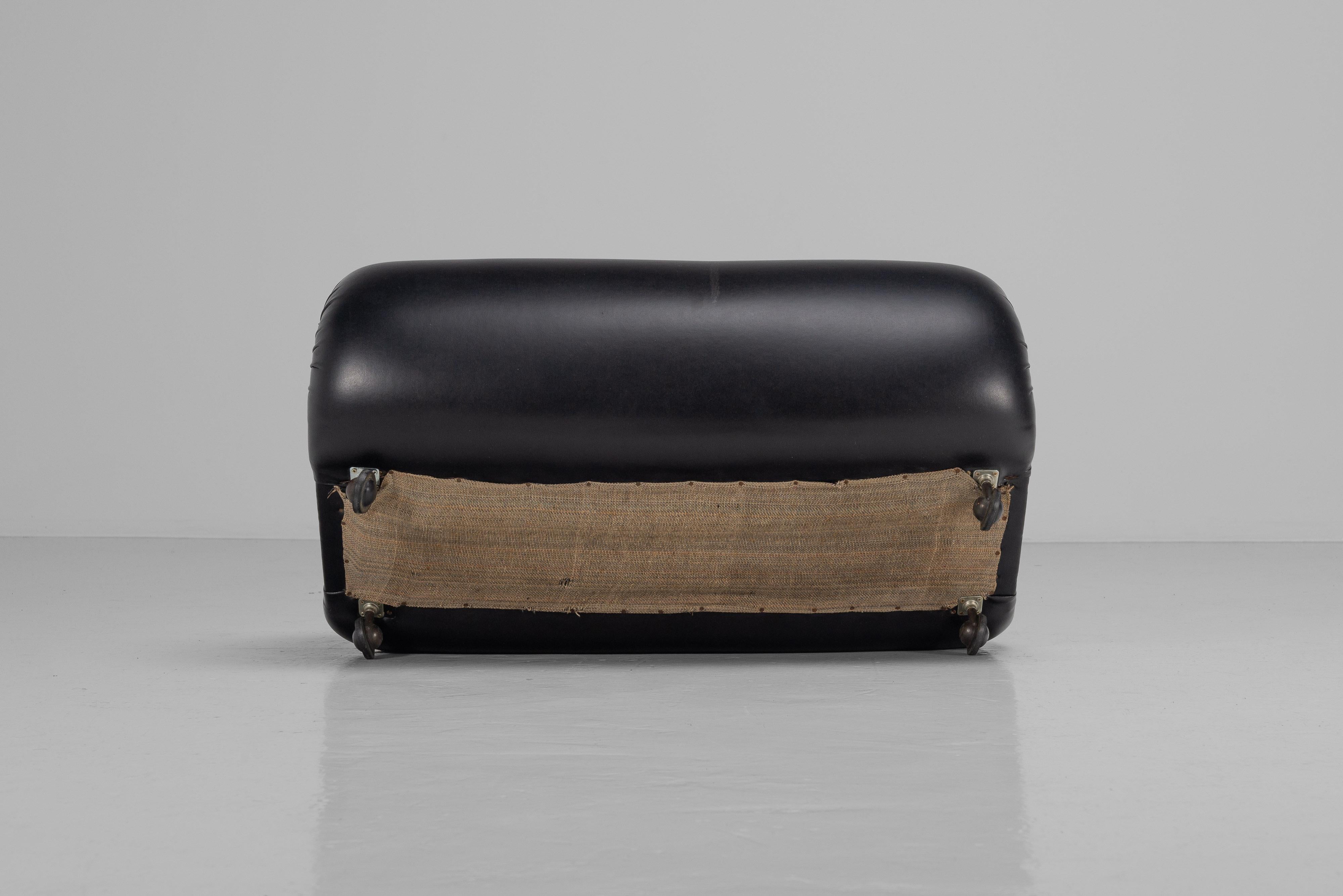 Luigi Caccia Dominioni Tabouret Azucena Italie 1962 en vente 5