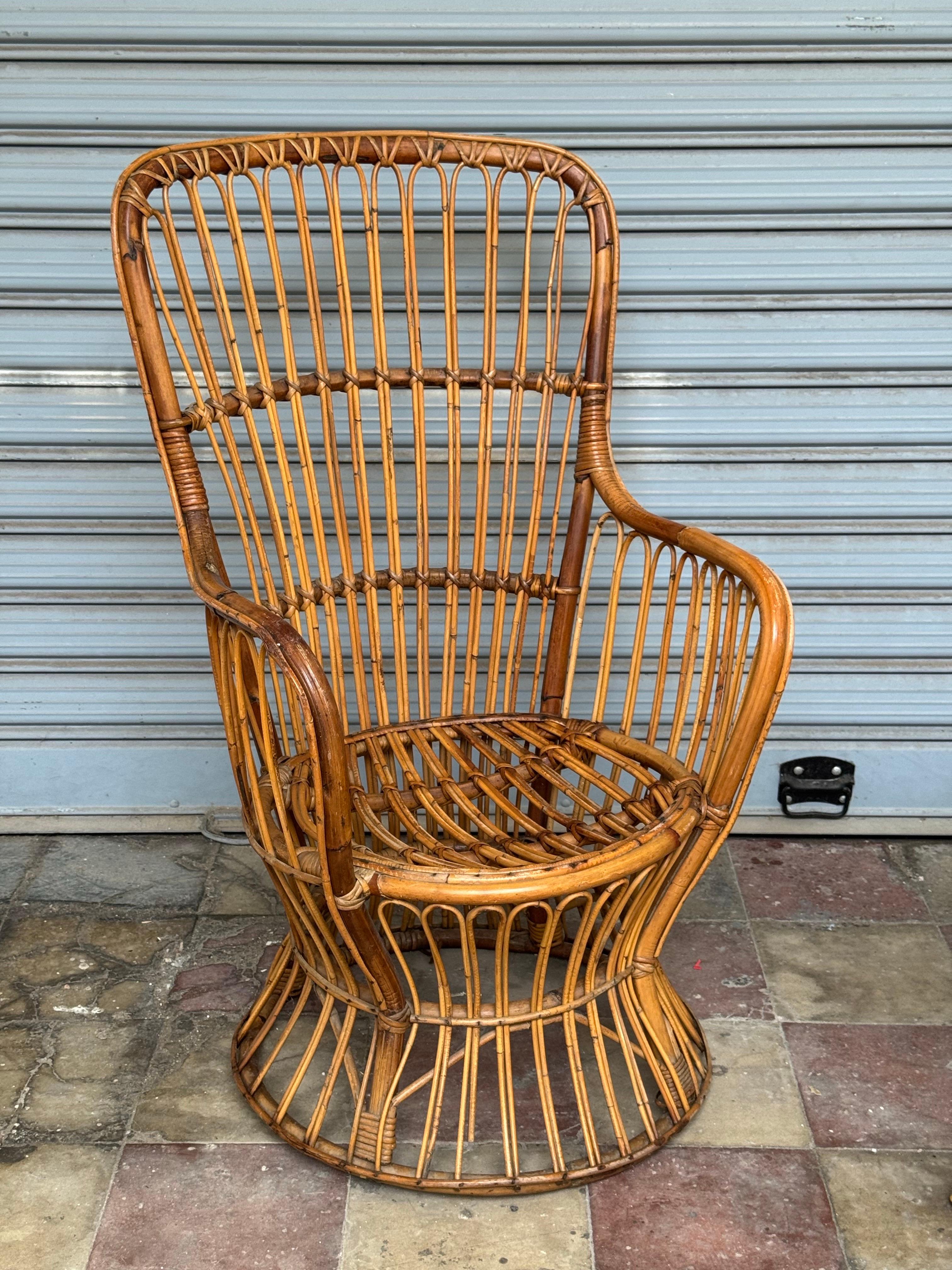 Rattan Luigi Caccia Dominioni Coppia di Poltrone e Tavolino Set Design 1960 in vendita