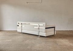 Sofá Luigi Caccia Dominioni Fasce Cromate, Modelo P11, Azucena, Italia, Años 60