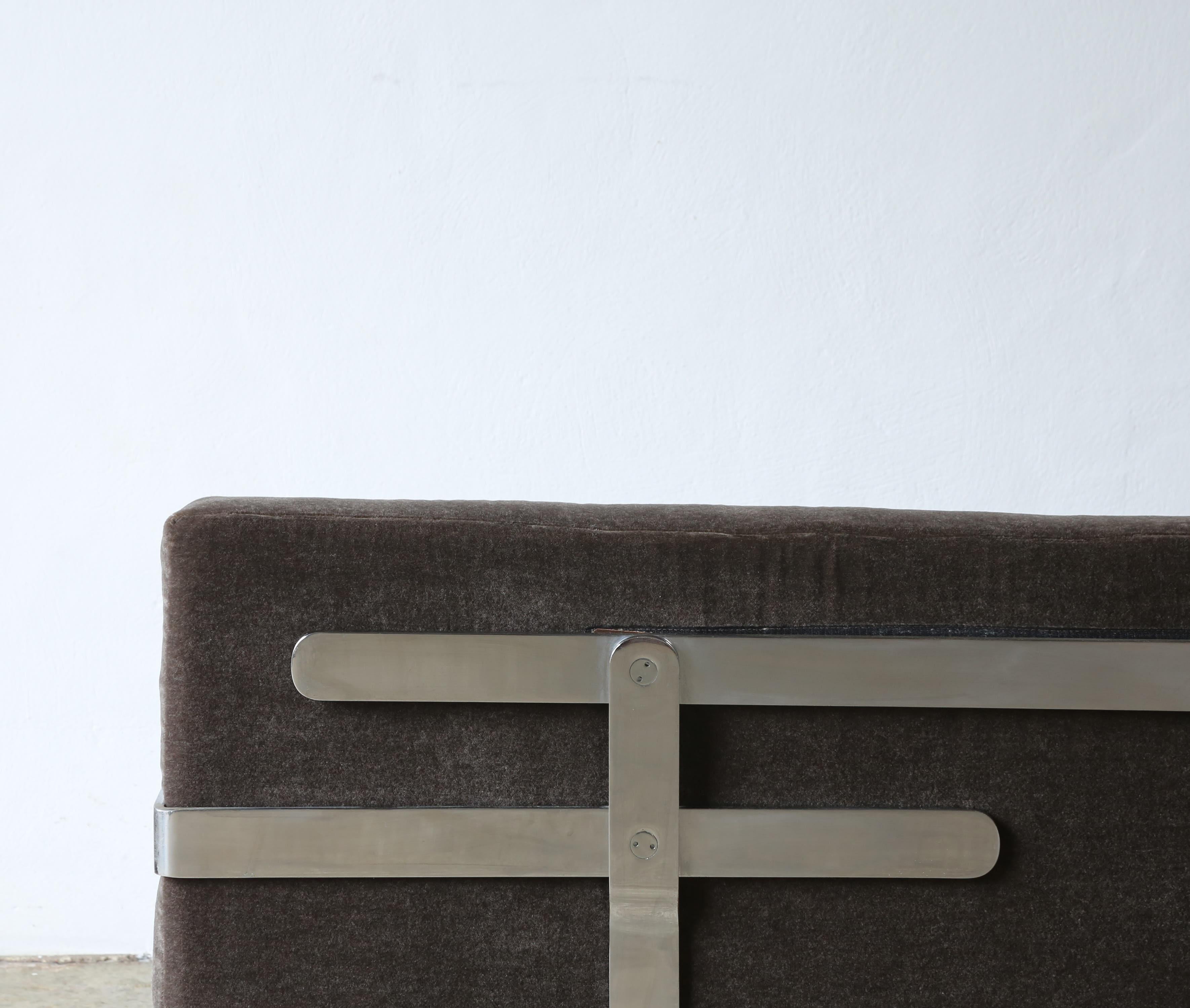 Sofa Cromate Fasce de Luigi Caccia Dominioni, Nouveau Mohair, Italie, années 1960 en vente 2