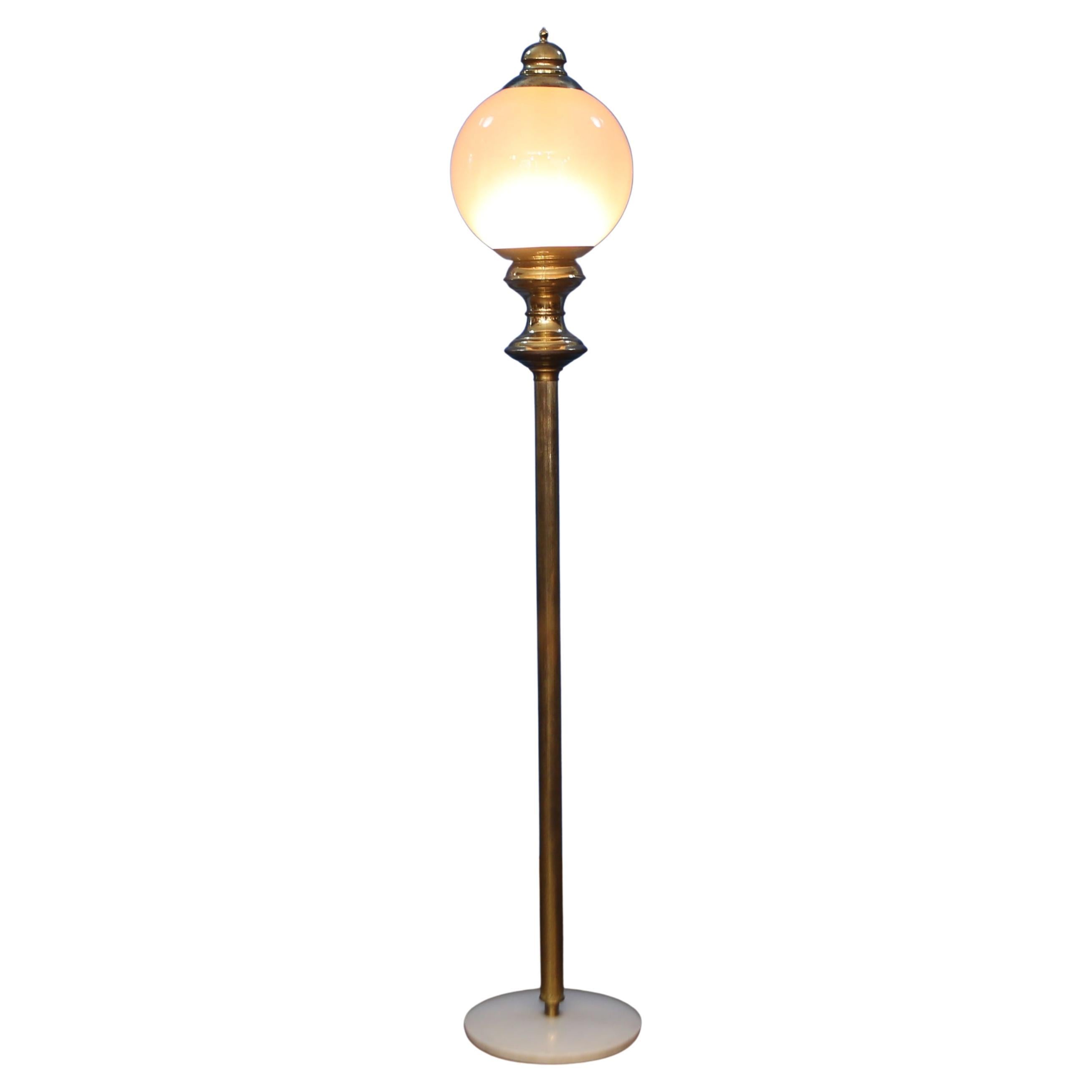 Lampadaire Luigi Caccia Dominioni modèle Mod. LS1. en vente