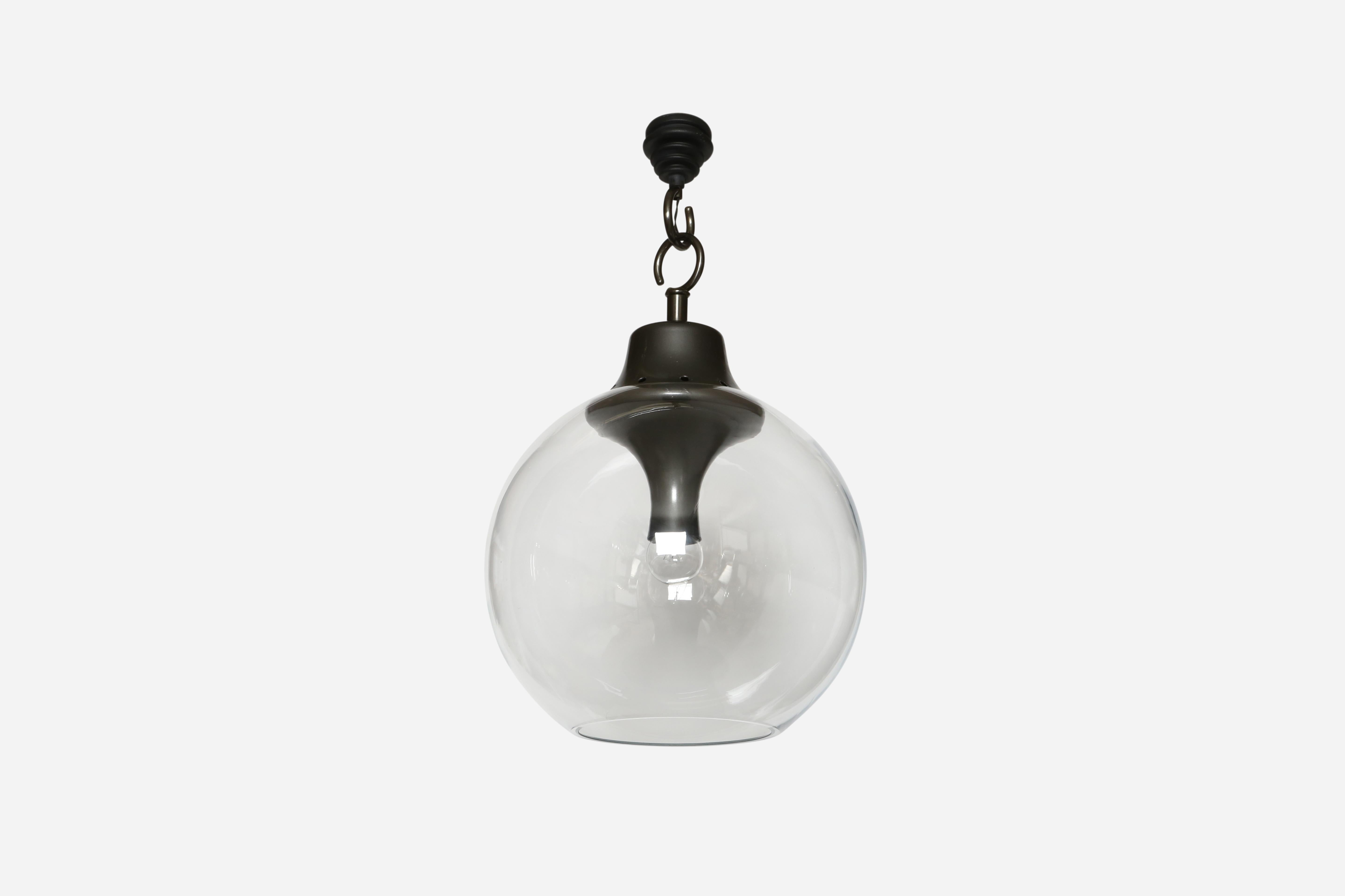 Luigi Caccia Dominioni for Azucena ceiling suspension light.
Model LS10 Boccia. Designed and manufactured in Italy in 1960s.
Murano glass, patinated aluminum glass holder, brass.
Rubber ceiling canopy.
Complimentary US rewiring with custom ceiling