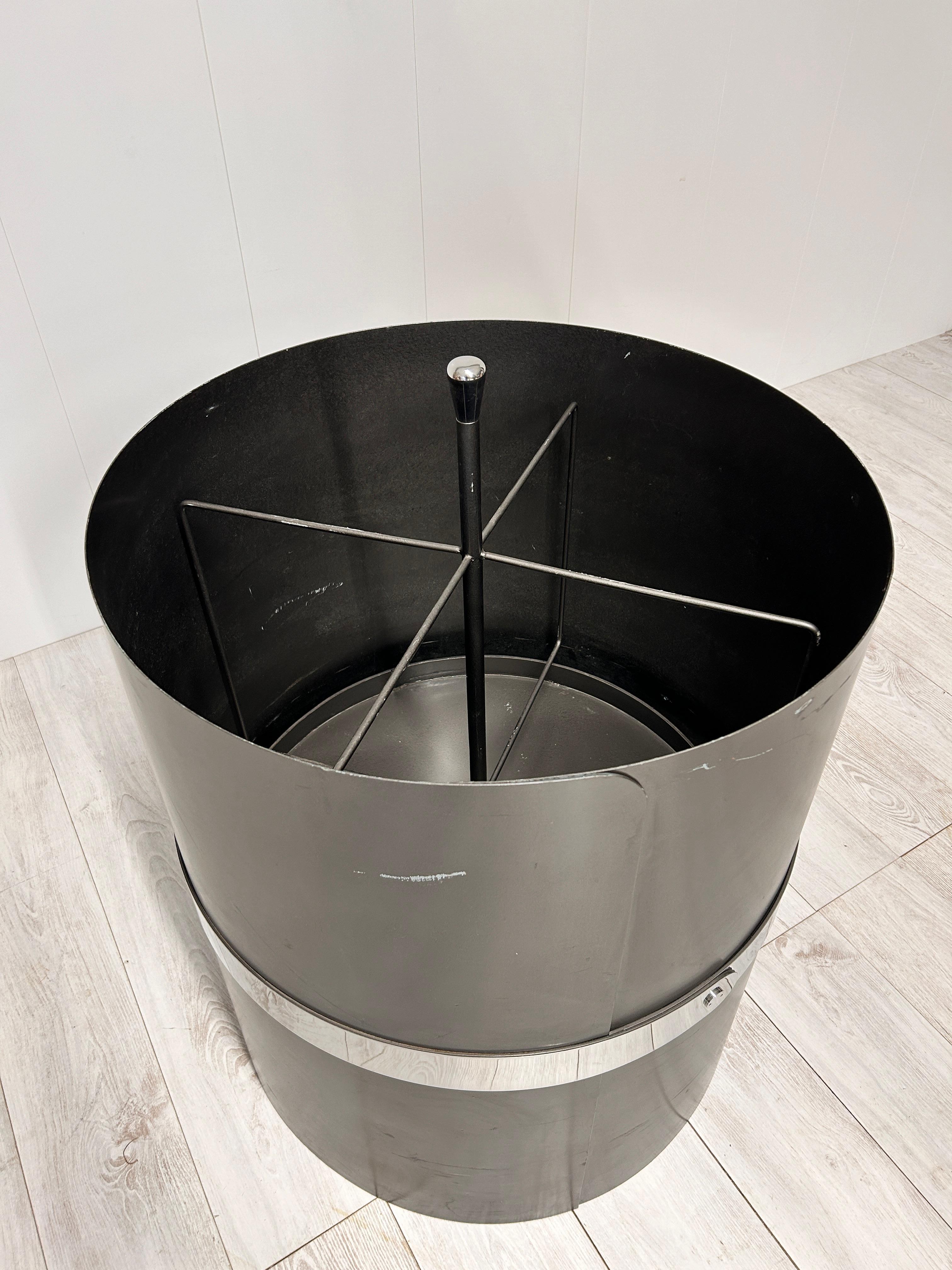 Métal Luigi Caccia Dominioni, Grande jardinière (une pièce), prod. Azucena, 1970 en vente