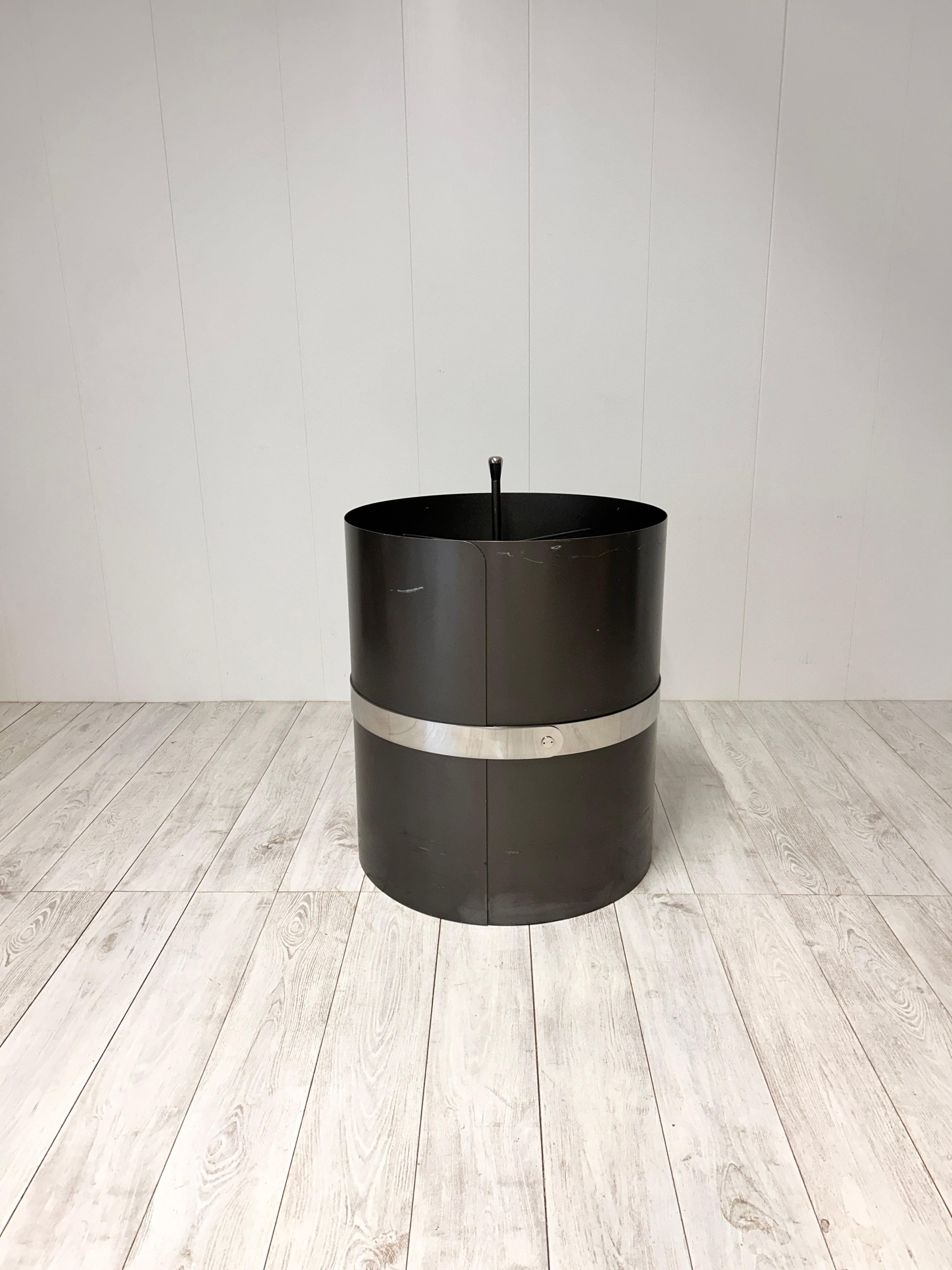 Luigi Caccia Dominioni, Grande jardinière (une pièce), prod. Azucena, 1970 en vente 1