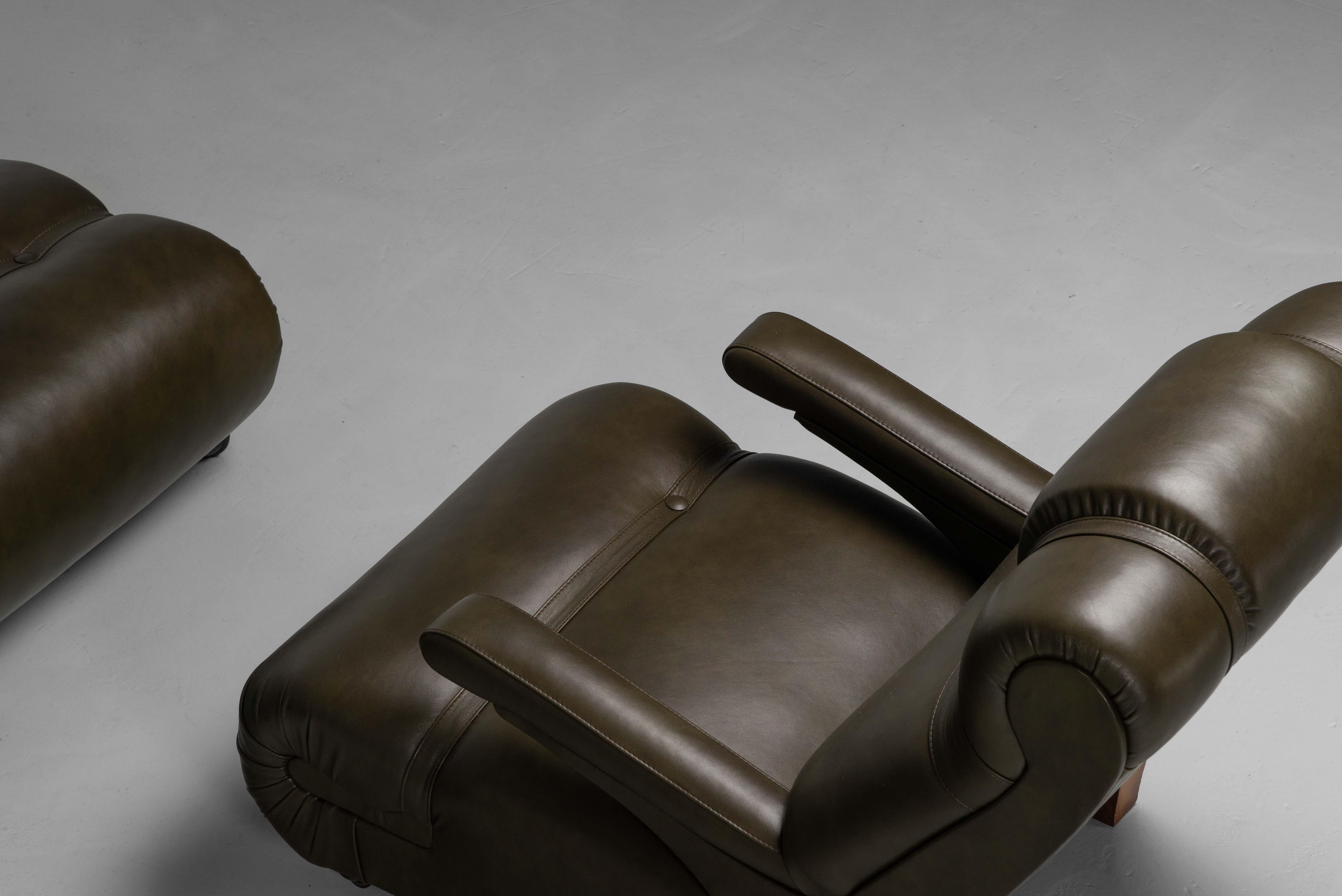 Luigi Caccia Dominioni lounge chair Azucena Italy 1962 For Sale 6