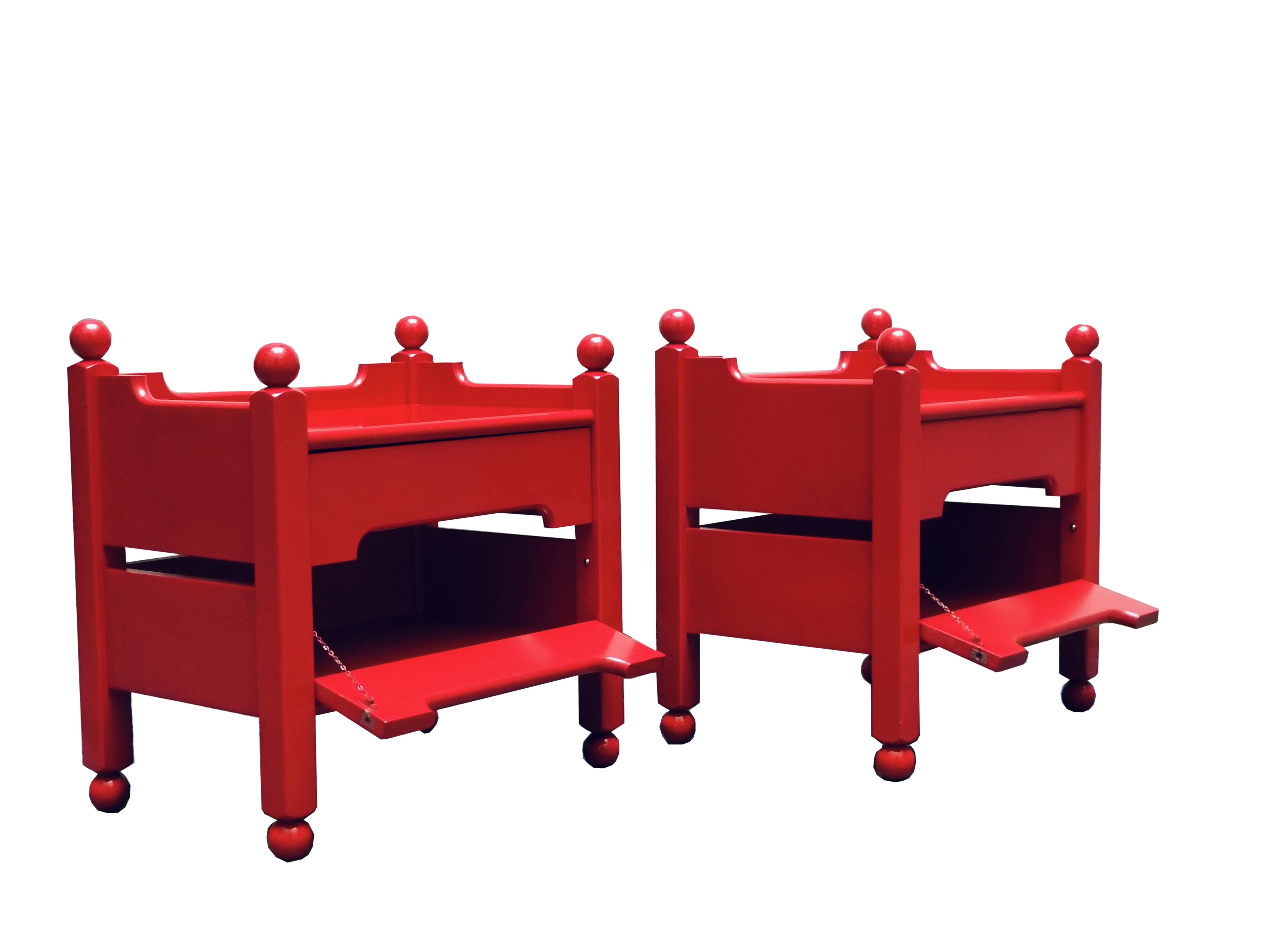 Luigi Caccia Dominioni Pair of Red Wood Nightstands, Italy, 1960s In Good Condition In Naples, IT